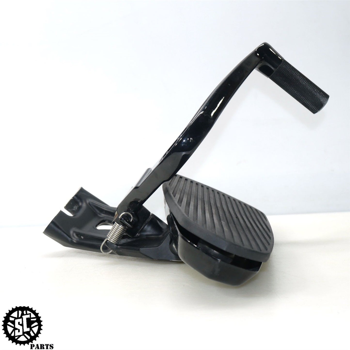2023 20-24 INDIAN CHALLENGER RIGHT FRONT FLOORBOARD BRACKET 5143227-463 HD54