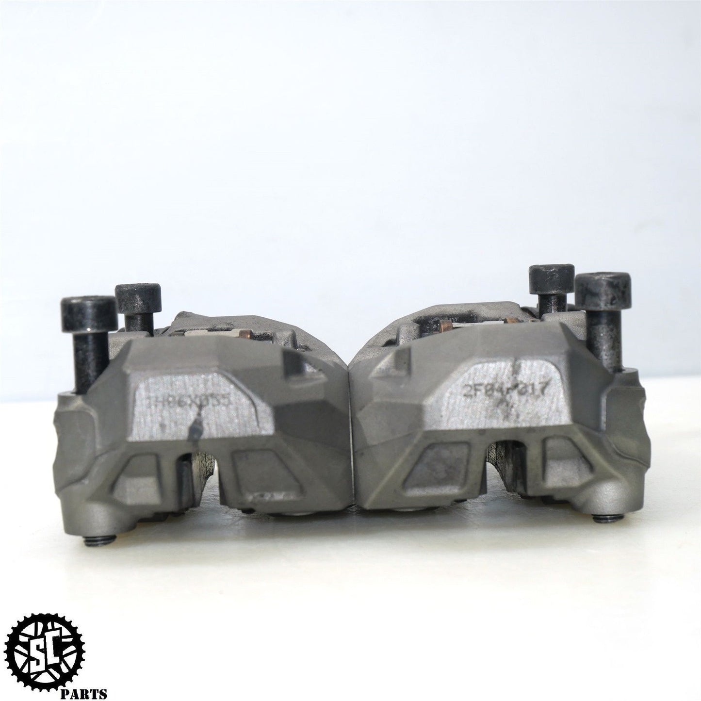 2023 20-24 INDIAN CHALLENGER FRONT BRAKE CALIPER 1913644-602 1913643-602 HD54