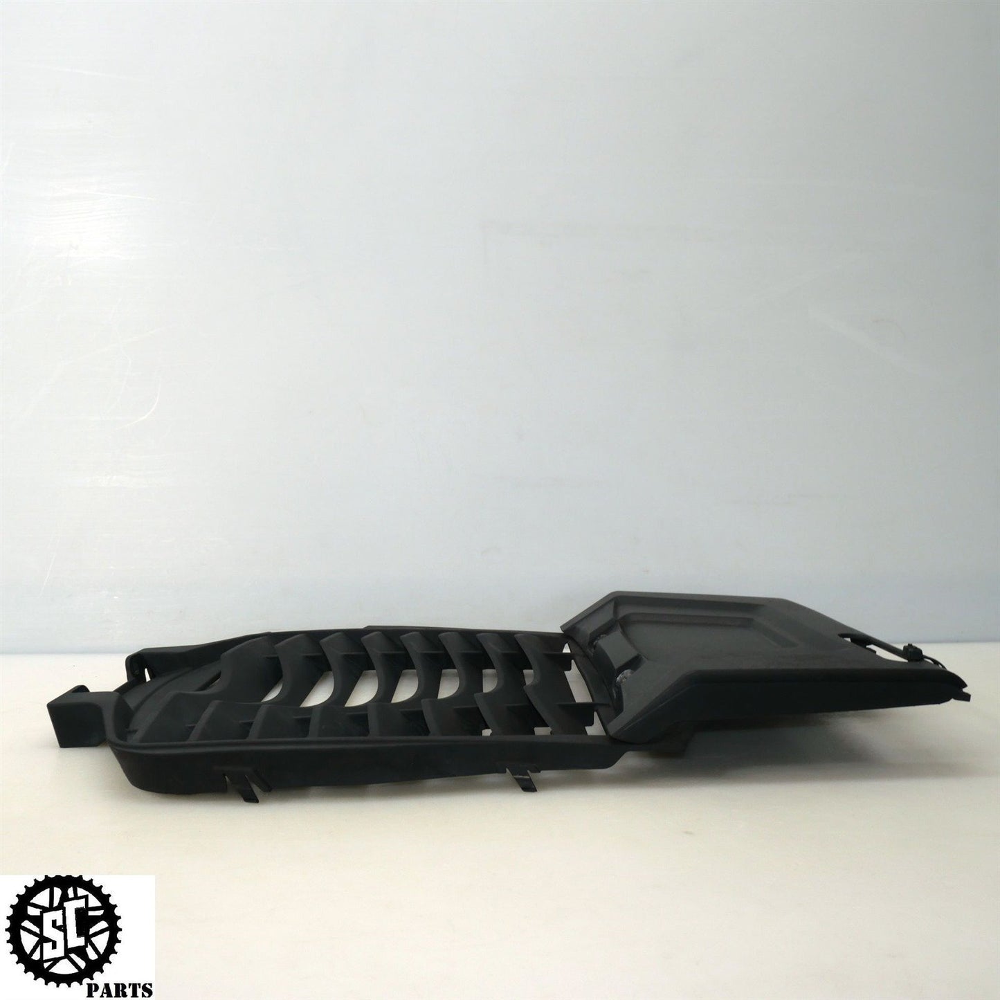 2023 20-24 INDIAN CHALLENGER RADIATOR GUARD FAIRING 5455018 5455019 HD54