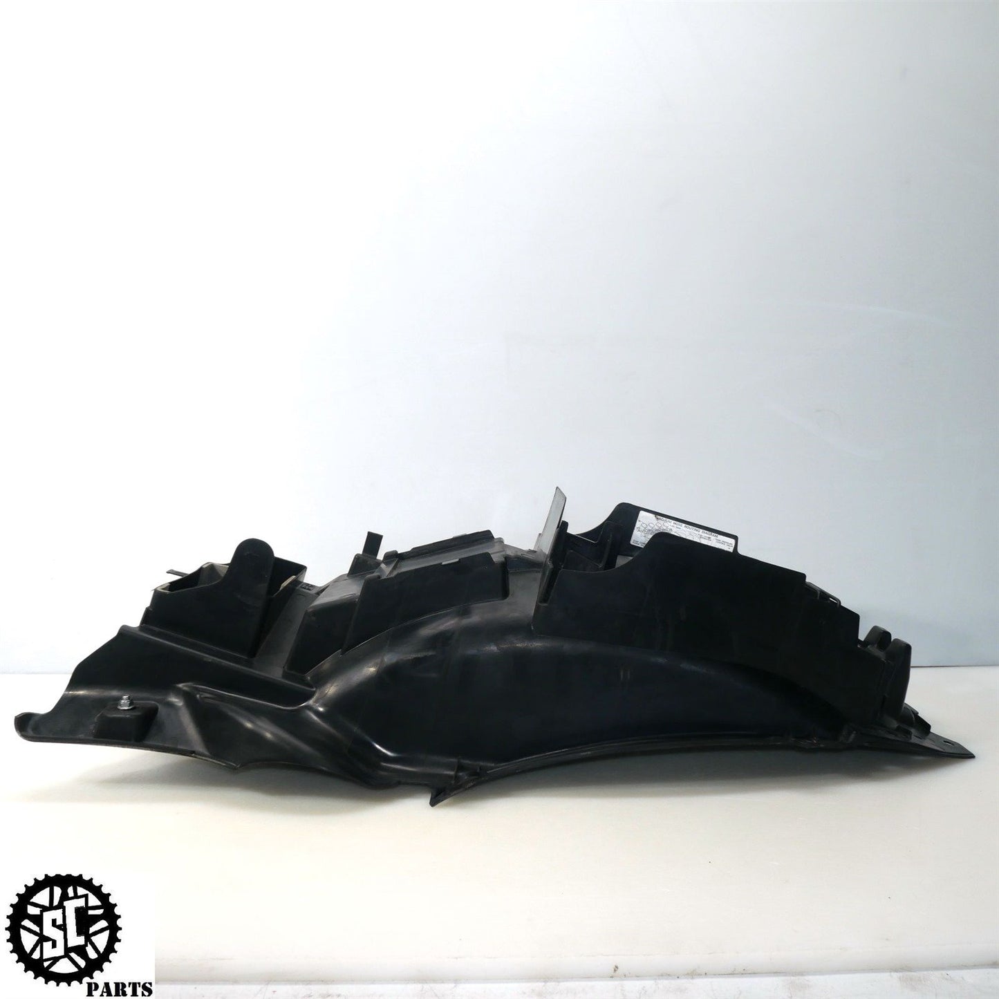 2008 SUZUKI HAYABUSA BATTERY TRAY S34
