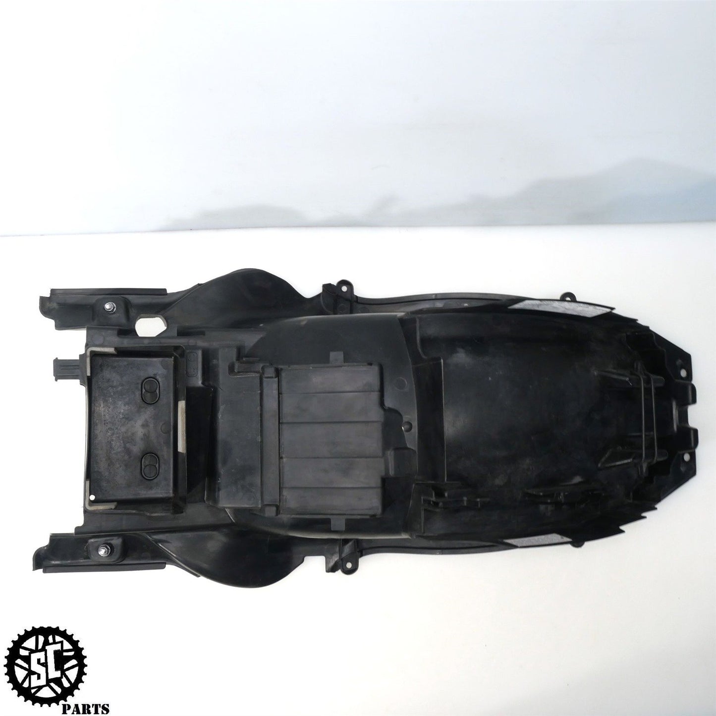 2008 SUZUKI HAYABUSA BATTERY TRAY S34