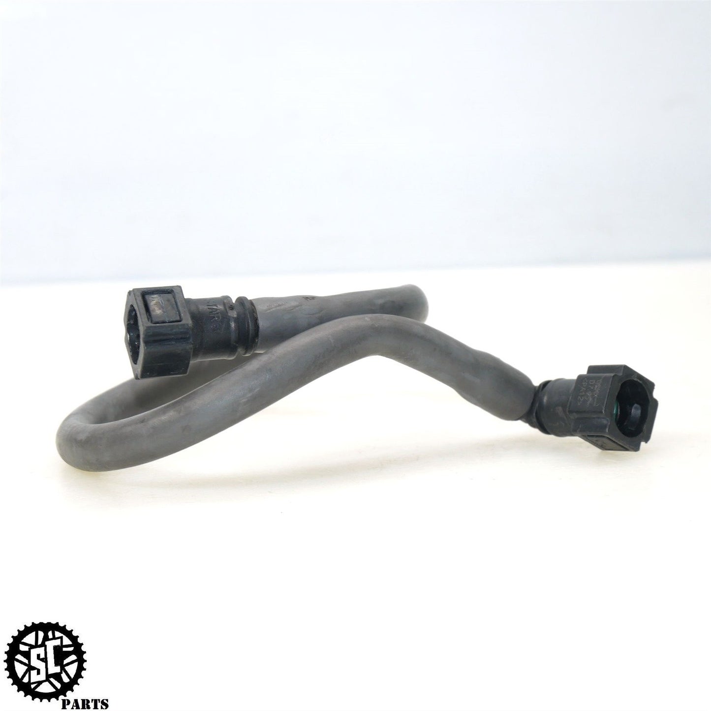 2005-2007 TRIUMPH SPEED TRIPLE 1050 FUEL LINE GAS HOSE T33