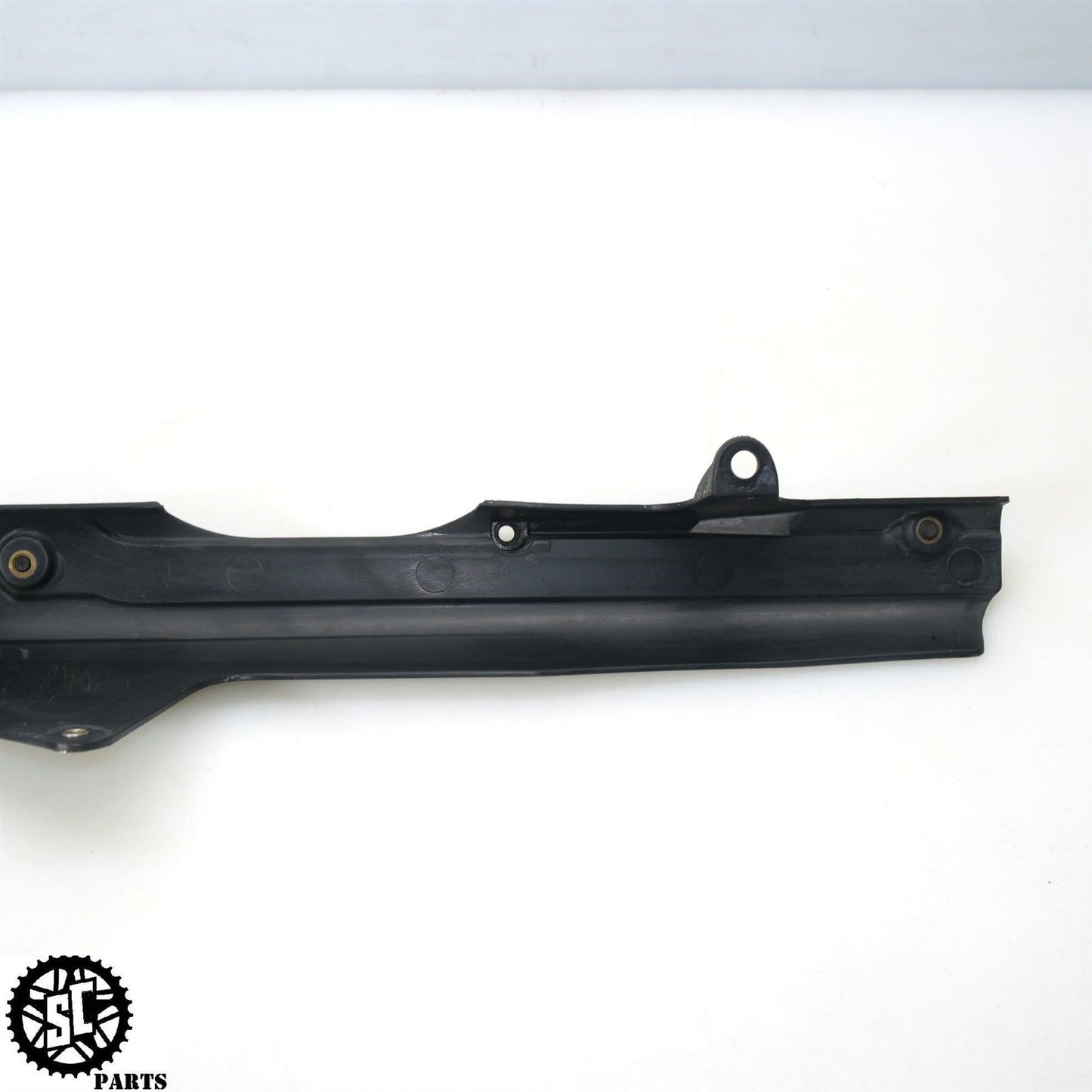 2005-2007 TRIUMPH SPEED TRIPLE 1050 CHAIN GUARD COVER T33 T2057366