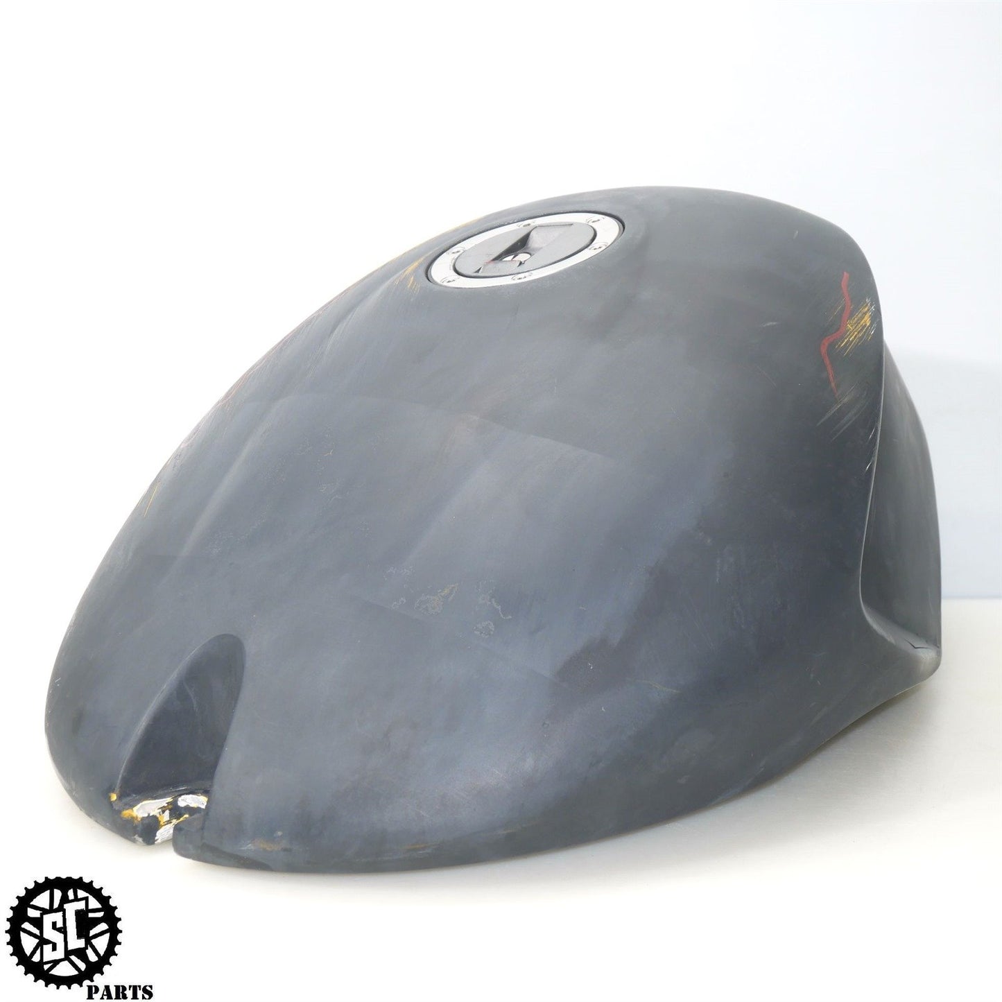 2005-2007 TRIUMPH SPEED TRIPLE 1050 FUEL GAS TANK T33