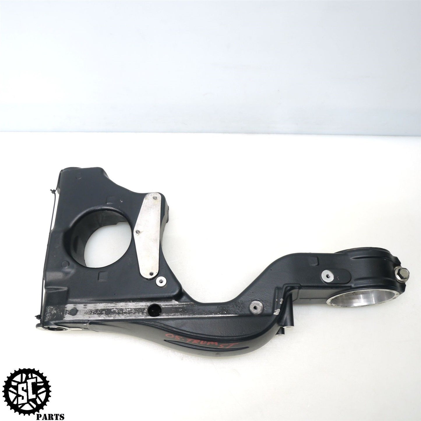 2005-2007 TRIUMPH SPEED TRIPLE 1050 REAR SWINGARM T2055250 T33