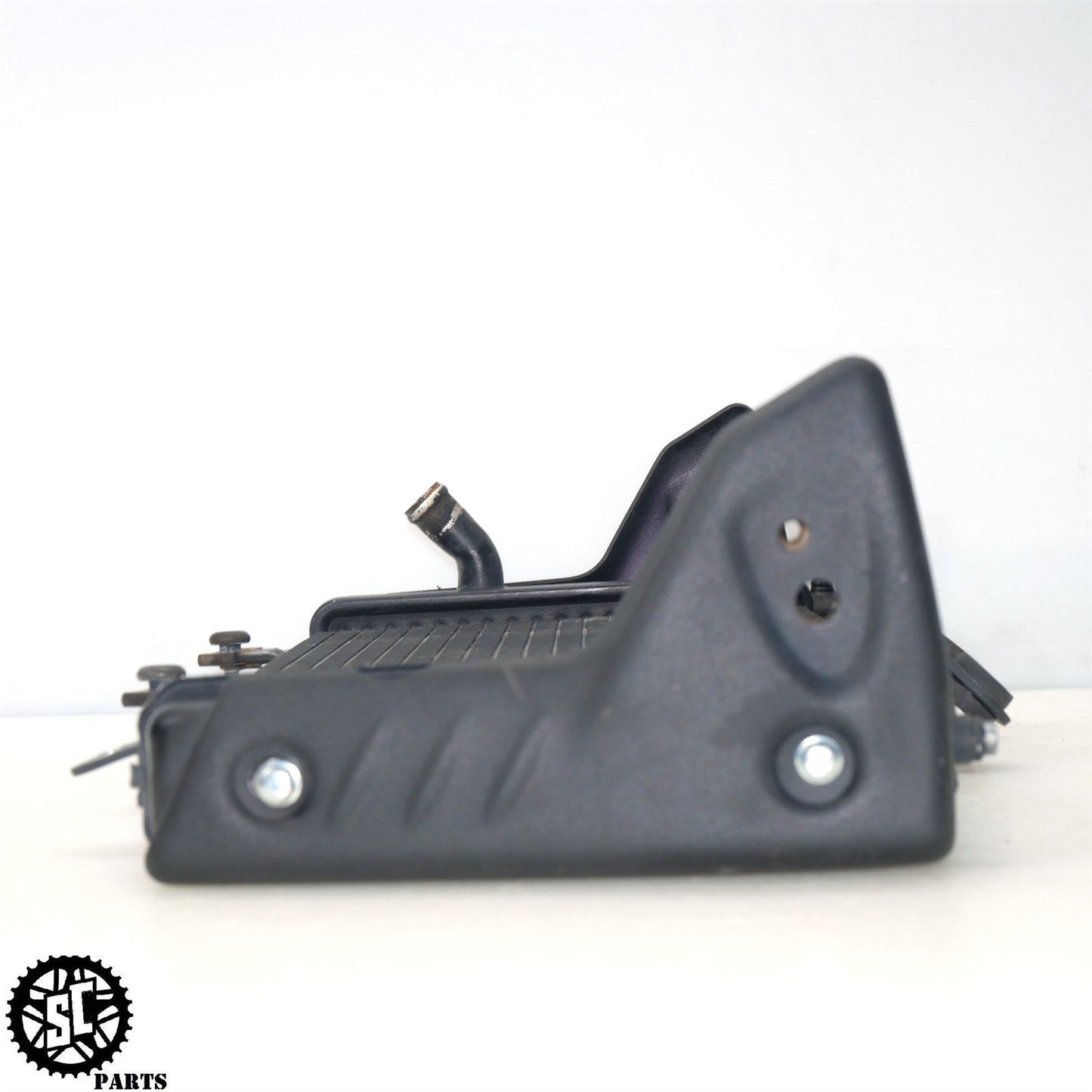 2005 2007 TRIUMPH SPEED TRIPLE 1050 RADIATOR W GUARDS T2100852 T33