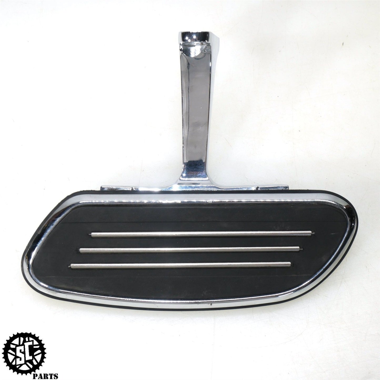 2019 HARLEY DAVIDSON ROAD GLIDE REAR PASSENGER FLOORBOARD BRACKET CHROME HD56