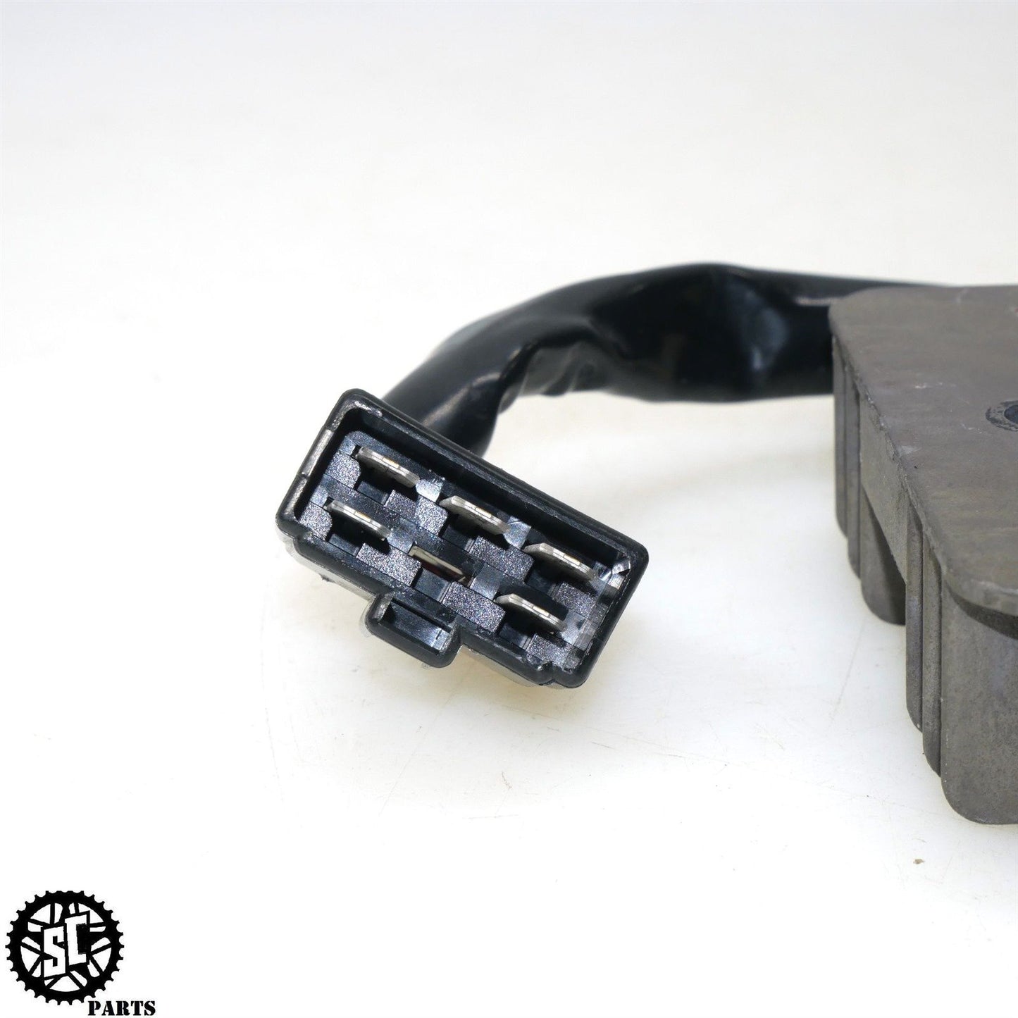 2004 2005 SUZUKI GSXR 600 RECTIFIER VOLTAGE REGULATOR S51
