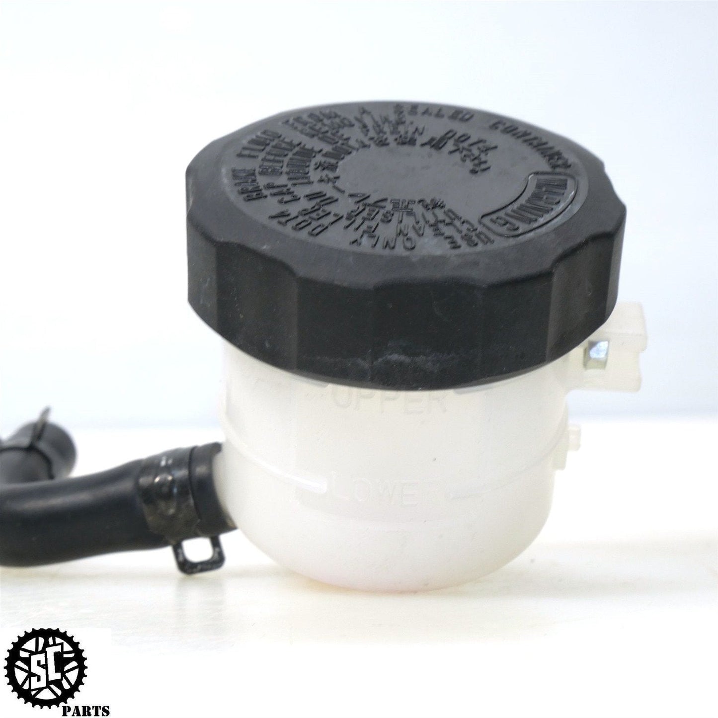 2004 2005 SUZUKI GSXR 600 FRONT BRAKE FLUID TANK S51