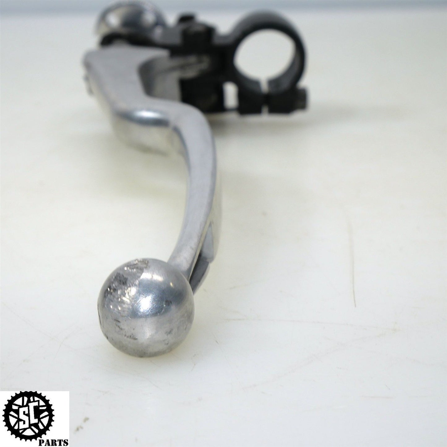 2004 2005 SUZUKI GSXR 600 CLUTCH LEVER CABLE PERCH BRACKET S51