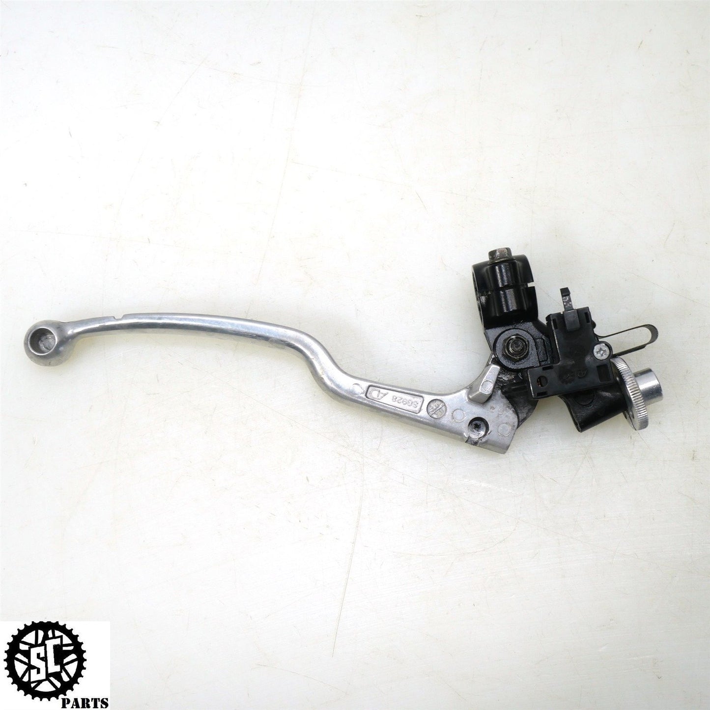 2004 2005 SUZUKI GSXR 600 CLUTCH LEVER CABLE PERCH BRACKET S51
