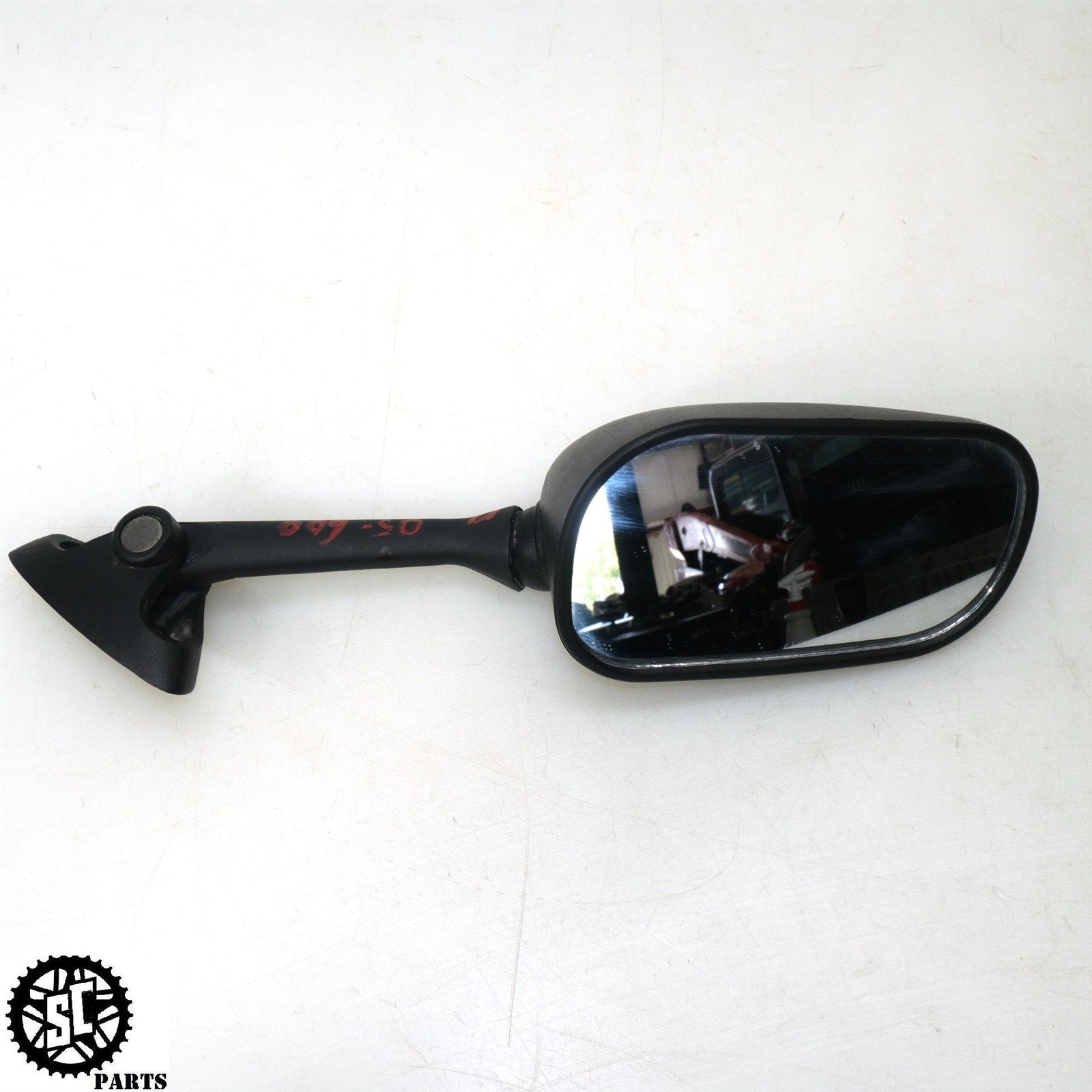 2004 2005 SUZUKI GSXR 600 RIGHT MIRROR S51 – SALVAGECYCLEPARTS
