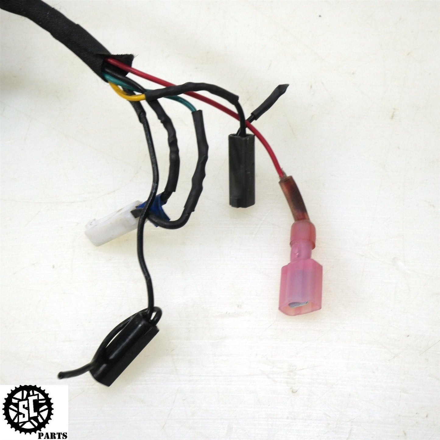 2004 2005 SUZUKI GSXR 600 REAR INTEGRATED TAIL BRAKE LIGHT BRACKET S51