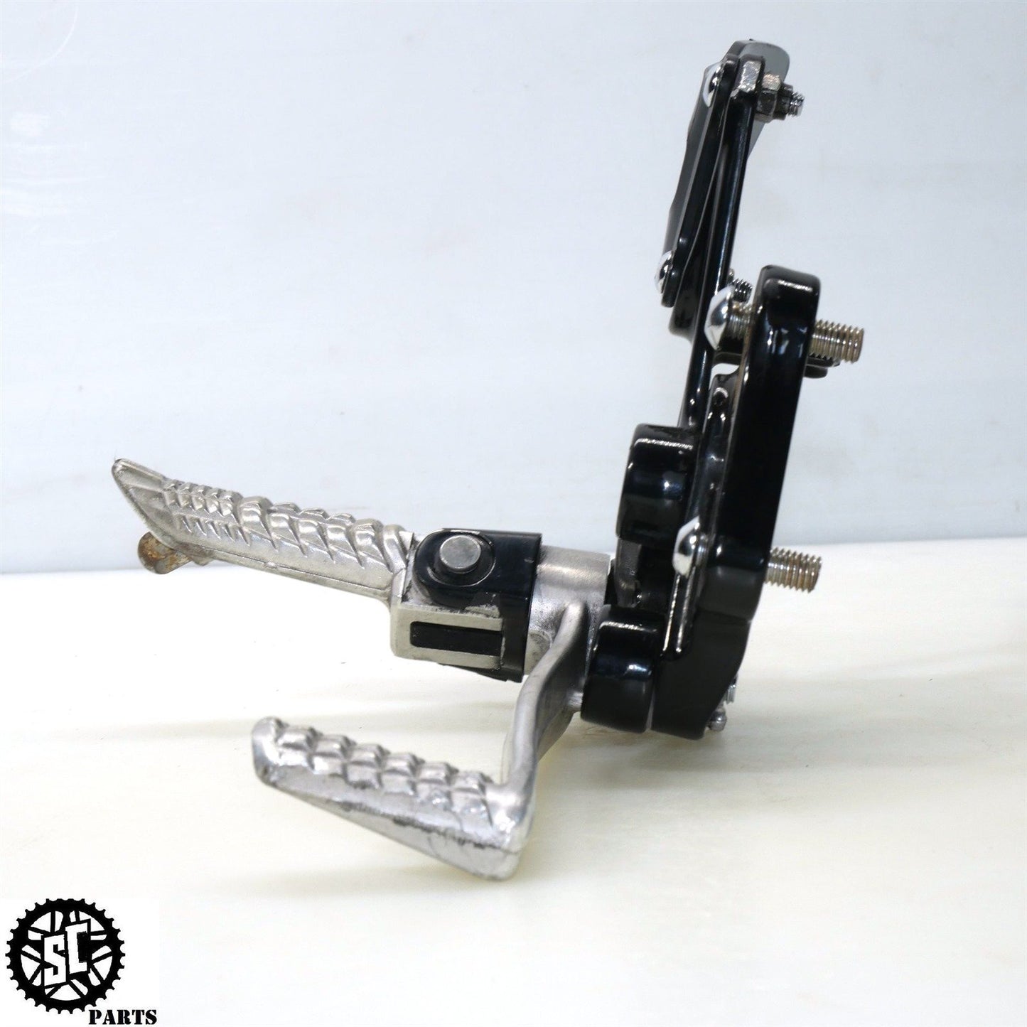 07-08 SUZUKI GSXR 1000 RIGHT REARSET BRAKE PEDAL S52