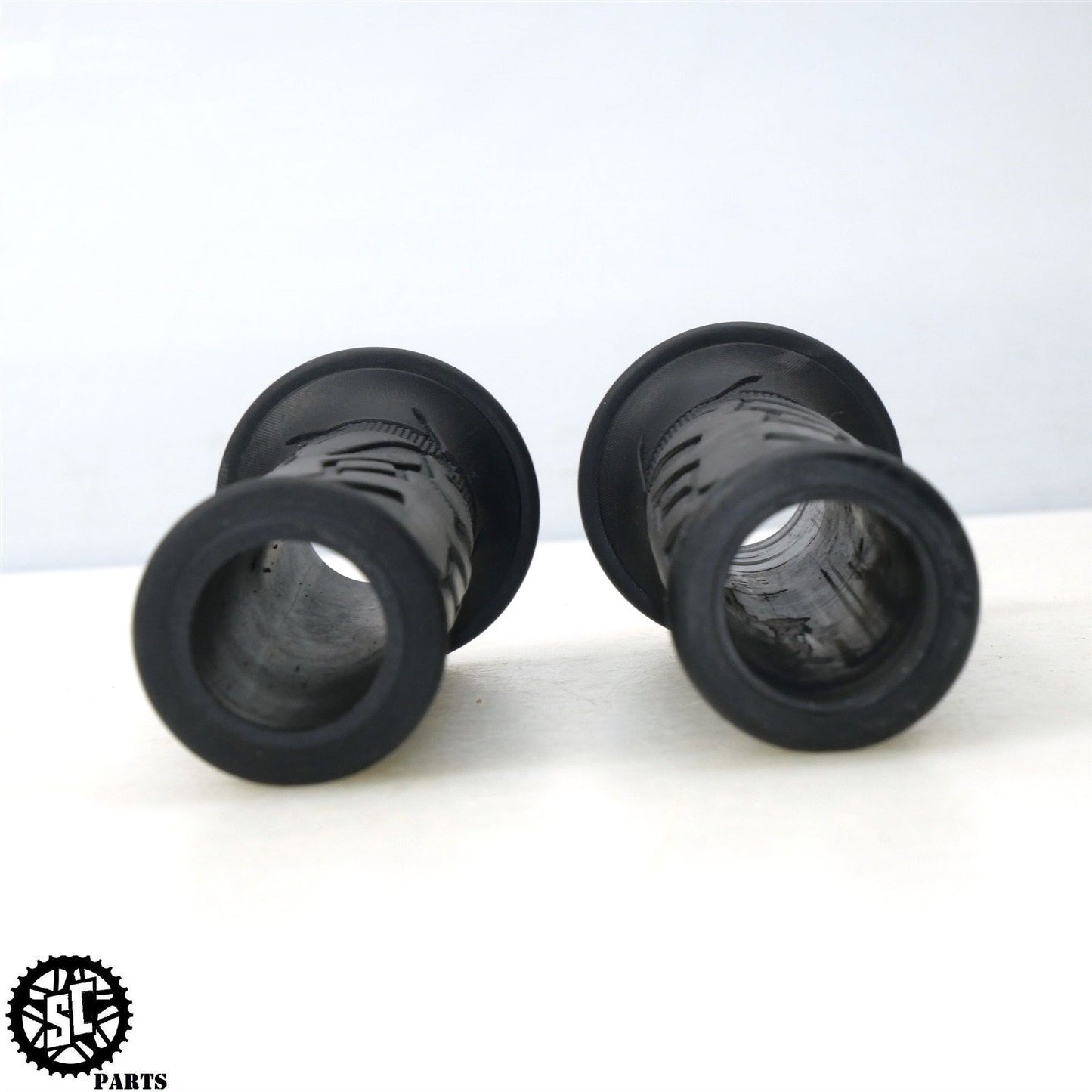 2022 22-24 SUZUKI HAYABUSA HANDLEBAR GRIP THROTTLE TUBE S16