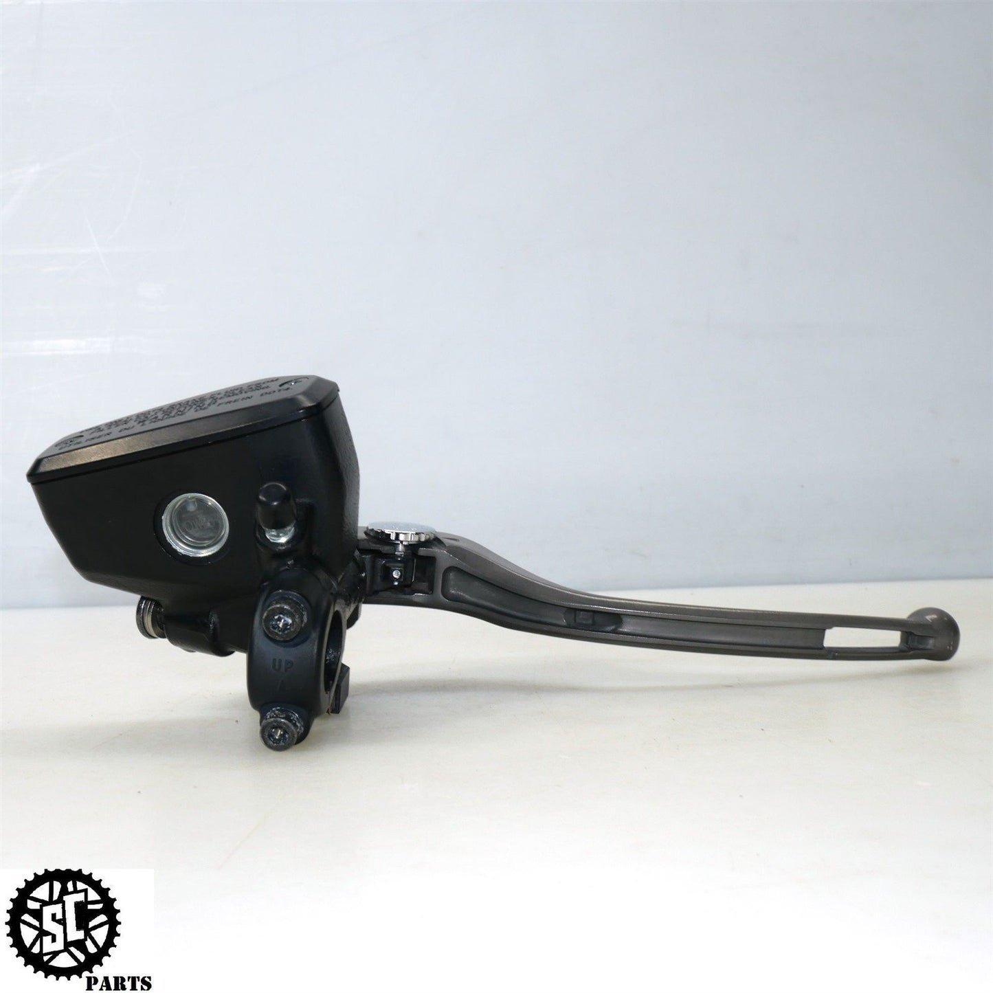 2022 22-24 SUZUKI HAYABUSA FRONT BRAKE MASTER CYLINDER 59600-10LV2 S16