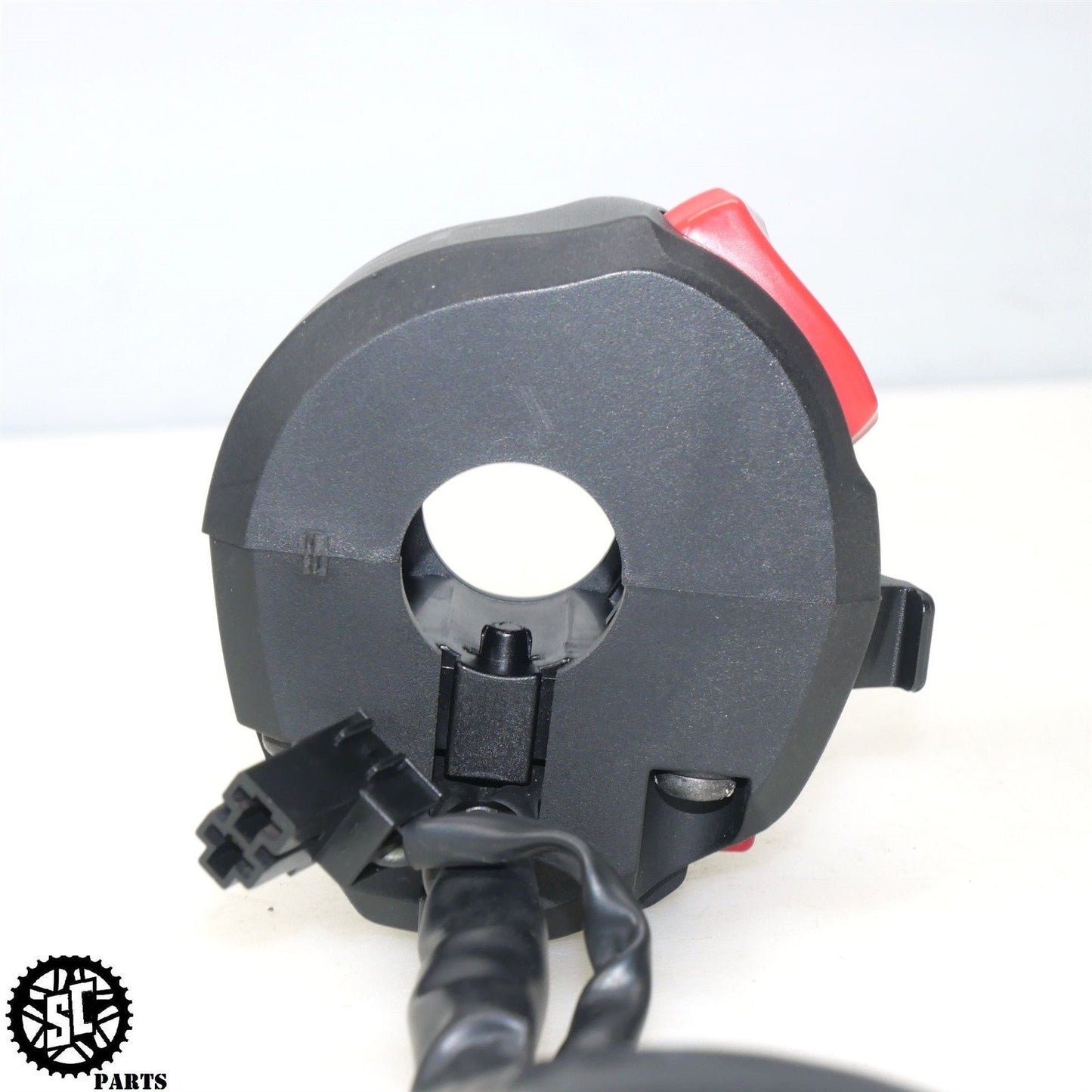 2022 22-24 SUZUKI HAYABUSA RIGHT CONTROL SWITCH 37200-10L00 S16