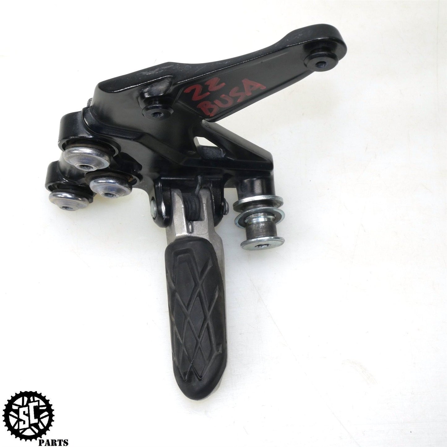 2022 22-24 SUZUKI HAYABUSA LEFT REARSET FOOT PEG BRACKET 43521-10L00 S16