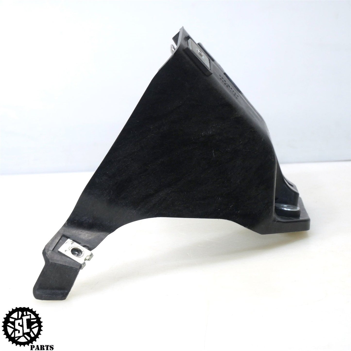 2022 22-24 SUZUKI HAYABUSA FRONT GAS TANK FAIRING COVER BRACKET 44521-10L00 S16