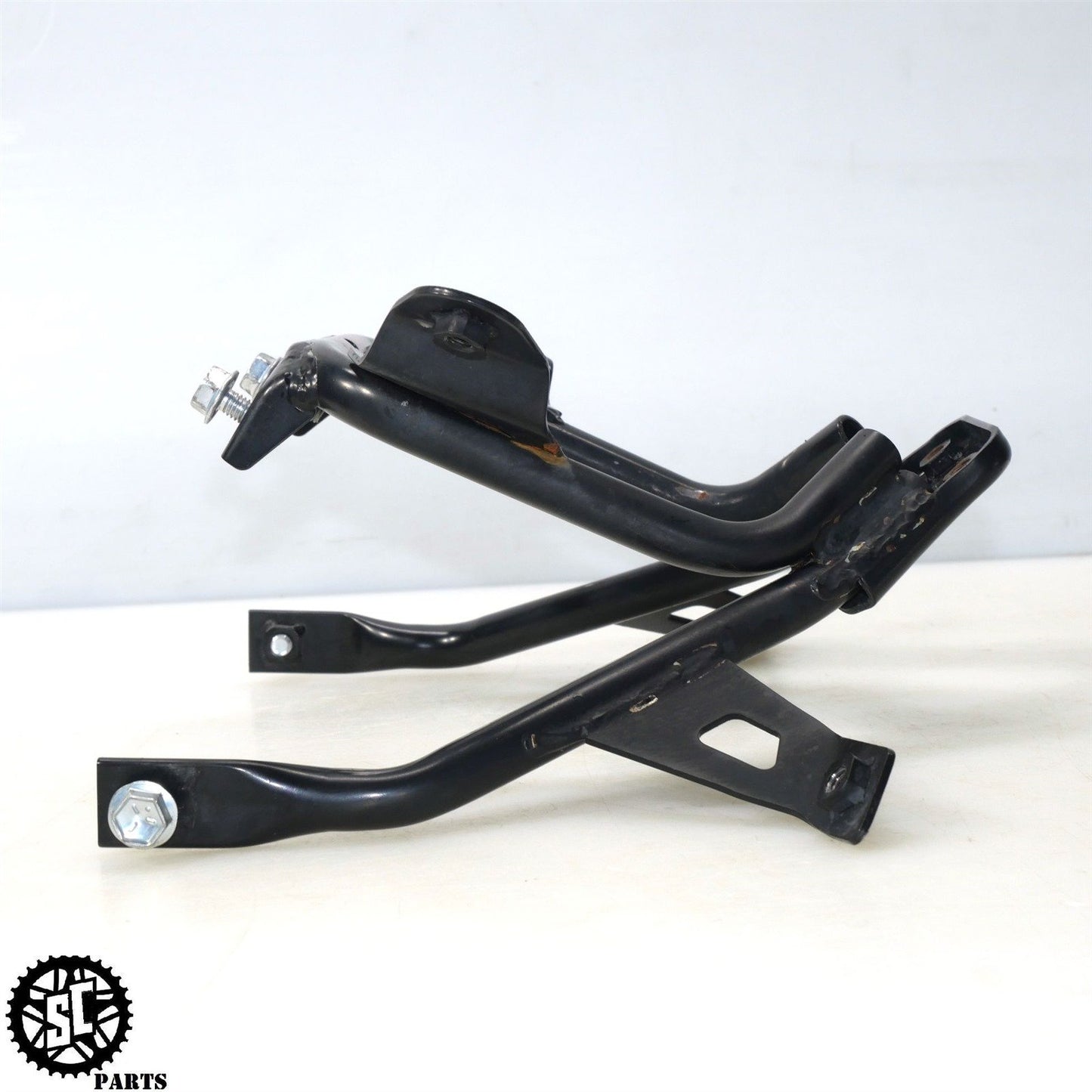 2022 22-24 SUZUKI HAYABUSA REAR SUB FRAME BACK FENDER BRACKET S16