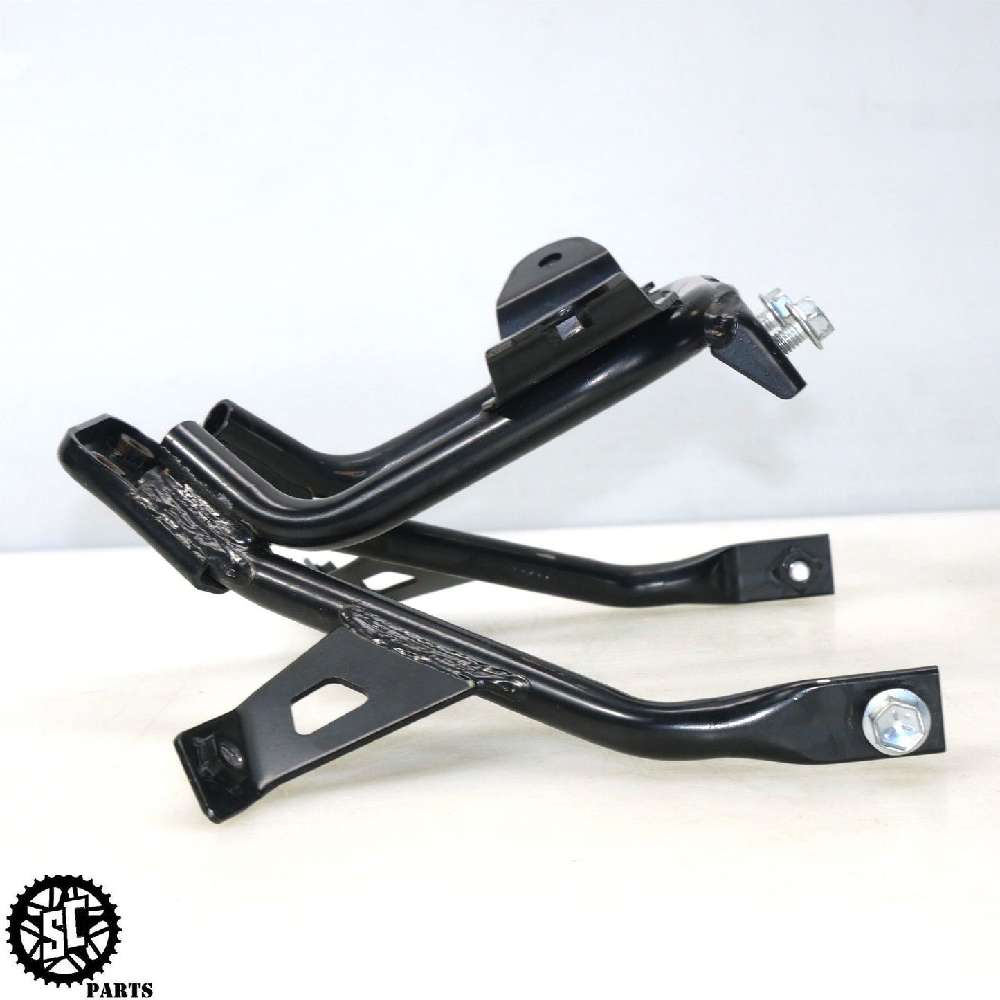 2022 22-24 SUZUKI HAYABUSA REAR SUB FRAME BACK FENDER BRACKET S16