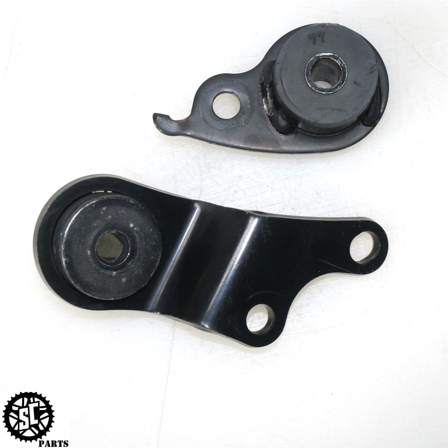 2023 11-24 SUZUKI GSXR 600 750 EXHAUST HEADER MANIFOLD HANGER BRACKET S17