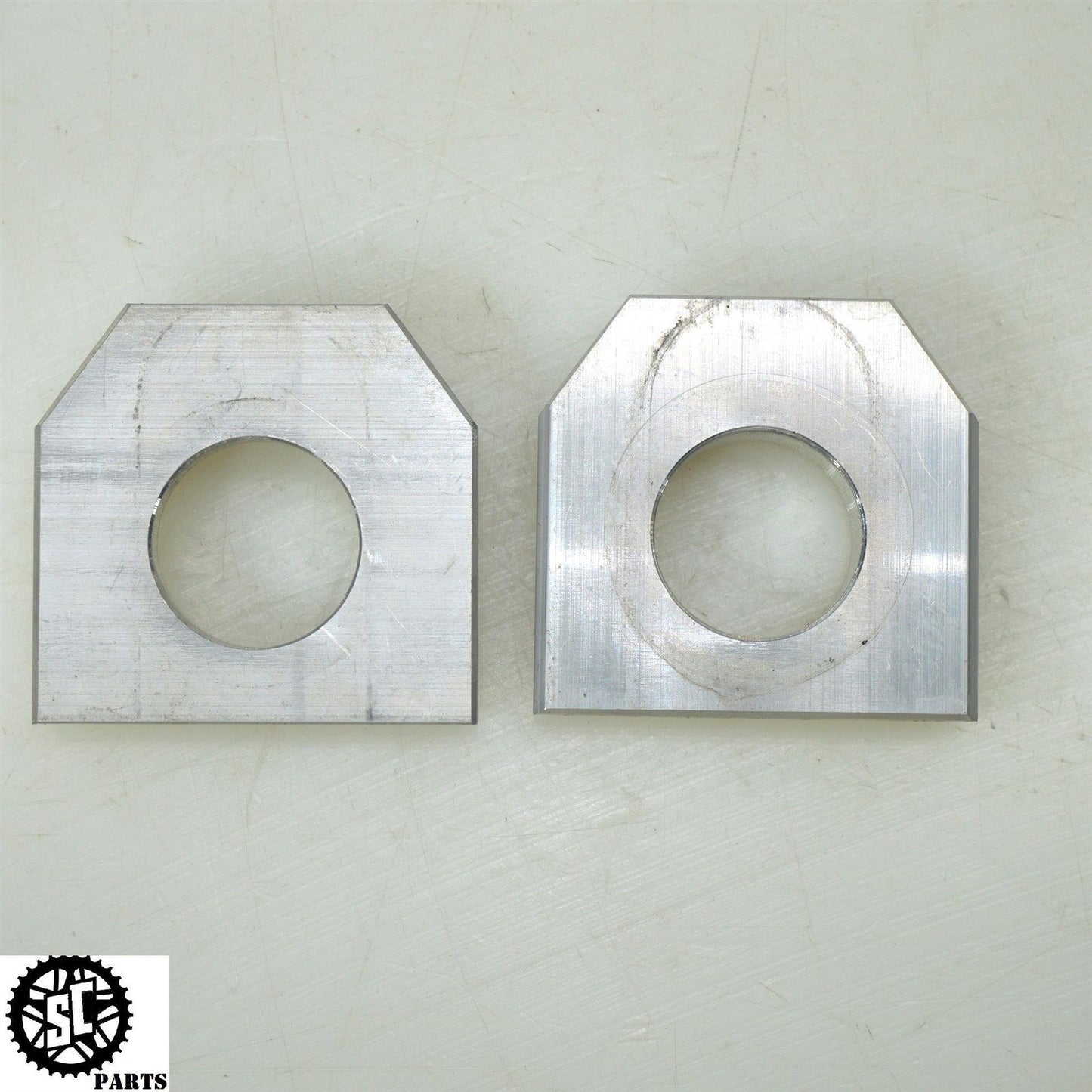 2023 11-24 SUZUKI GSXR 600 750 REAR AXLE BLOCKS CHAIN ADJUSTER S17