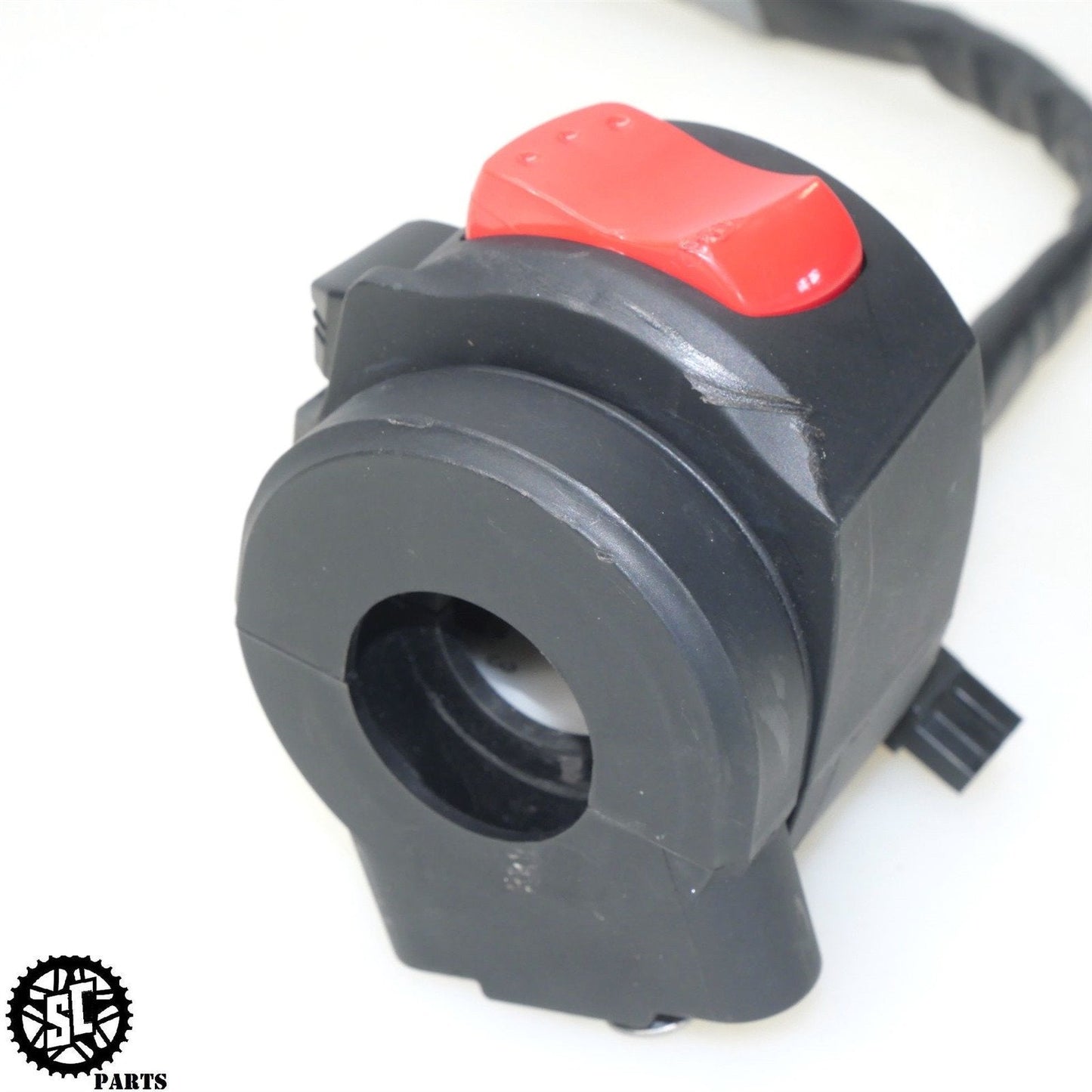 2023 11-24 SUZUKI GSXR 600 750 1000 RIGHT CONTROL SWITCH 37200-47H30 S17