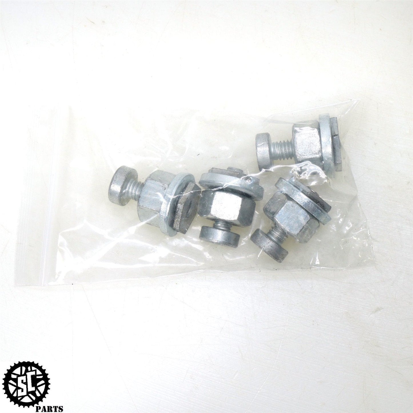 2022 HARLEY DAVIDSON ULTRA REAR FENDER MOUNT BOLT NUT HARDWARE 59786-01 HD36