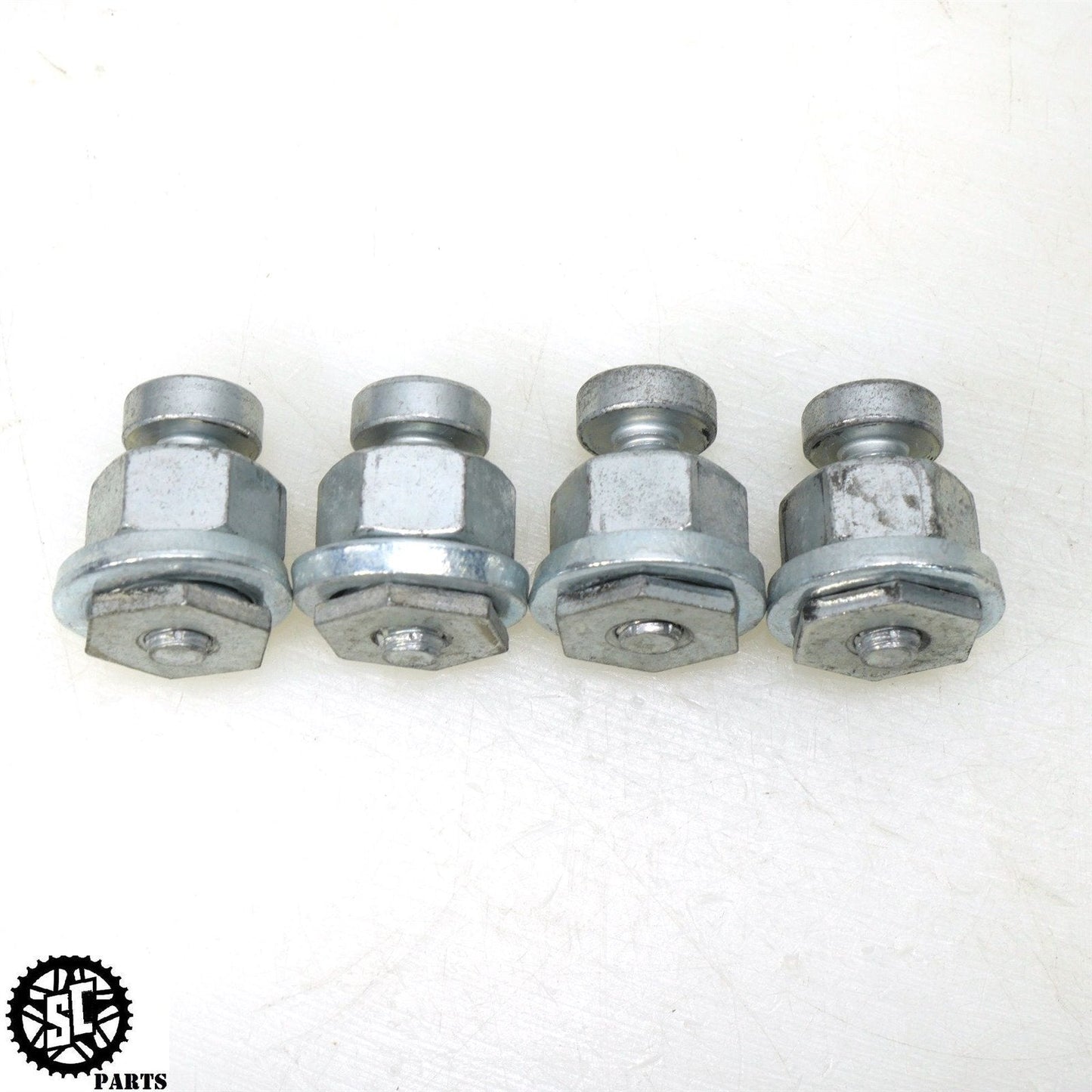 2022 HARLEY DAVIDSON ULTRA REAR FENDER MOUNT BOLT NUT HARDWARE 59786-01 HD36