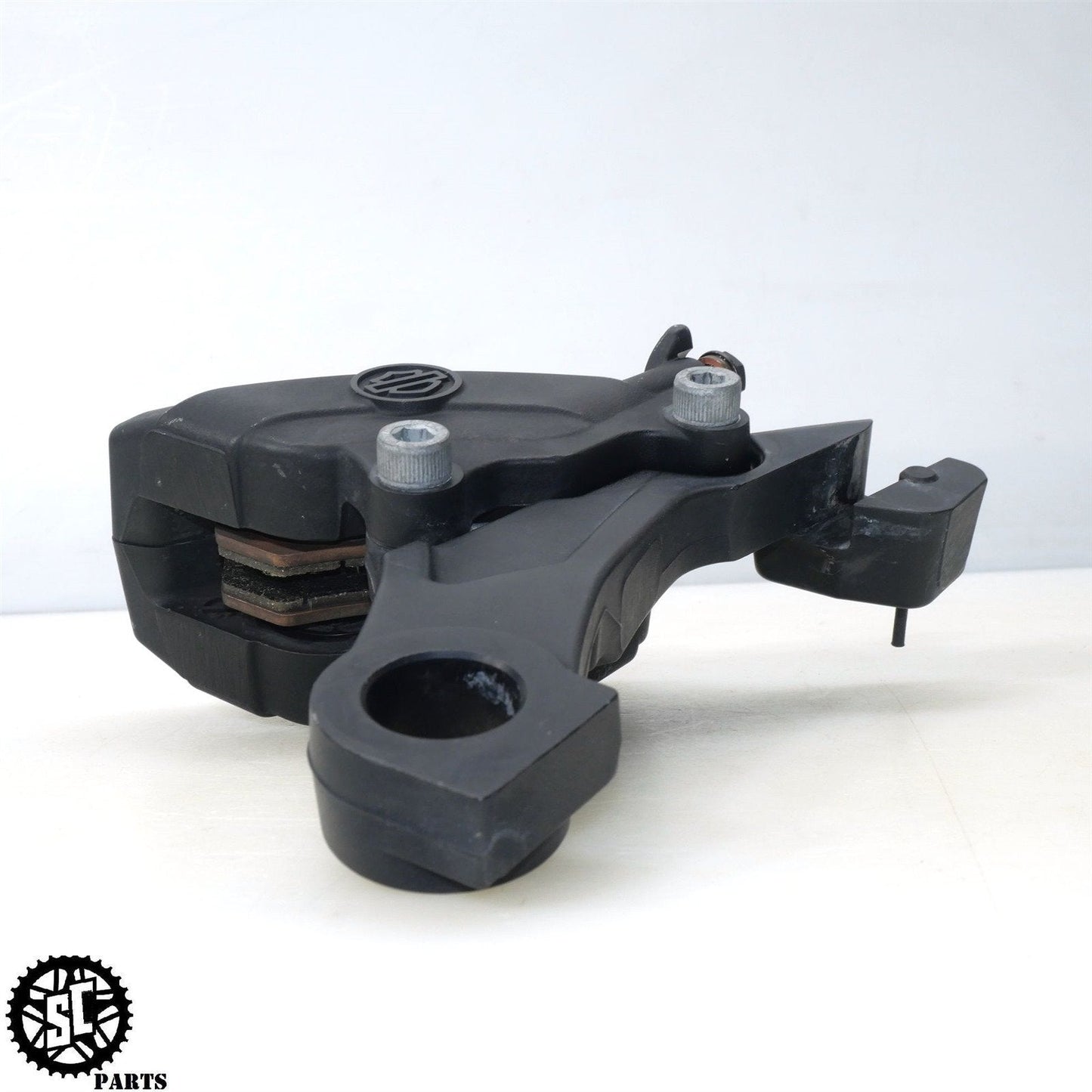 2022 HARLEY DAVIDSON ULTRA LIMITED REAR BRAKE CALIPER BRACKET 44080-08 HD36