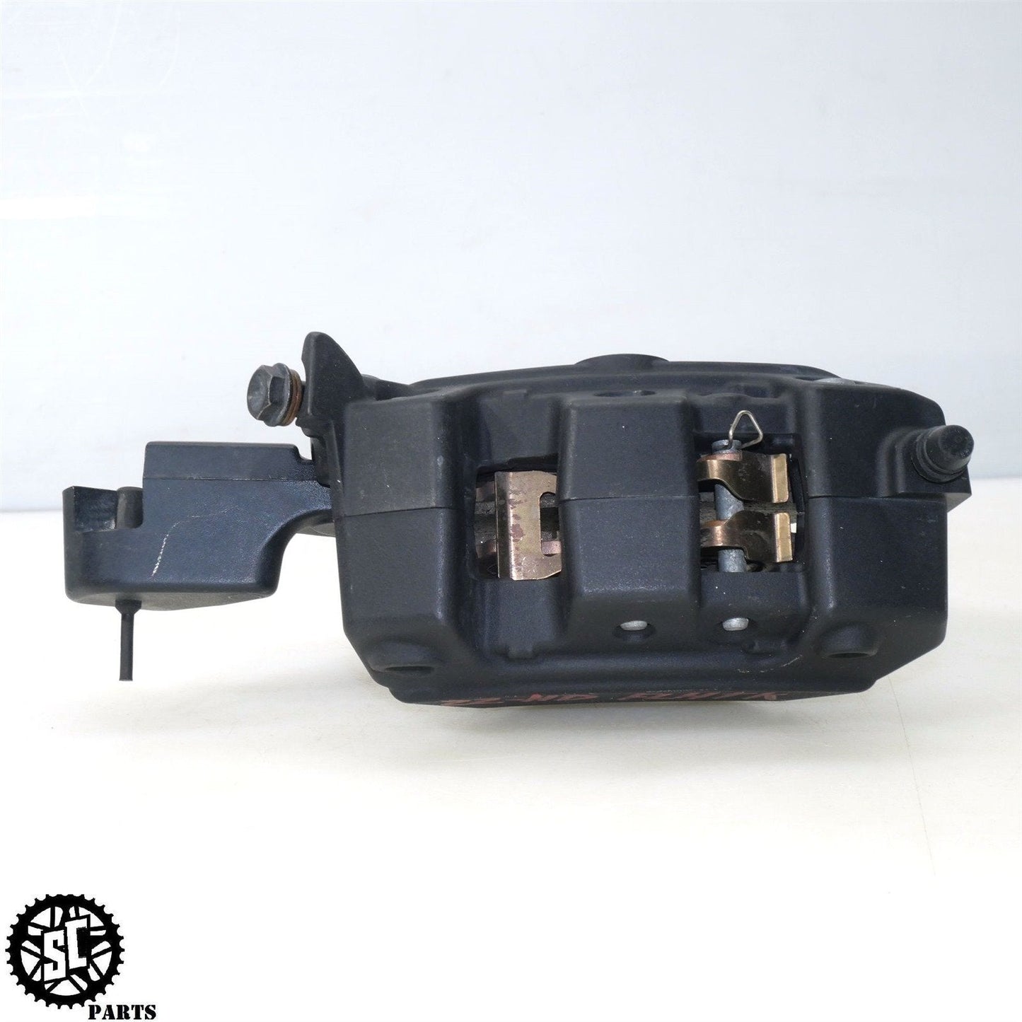 2022 HARLEY DAVIDSON ULTRA LIMITED REAR BRAKE CALIPER BRACKET 44080-08 HD36