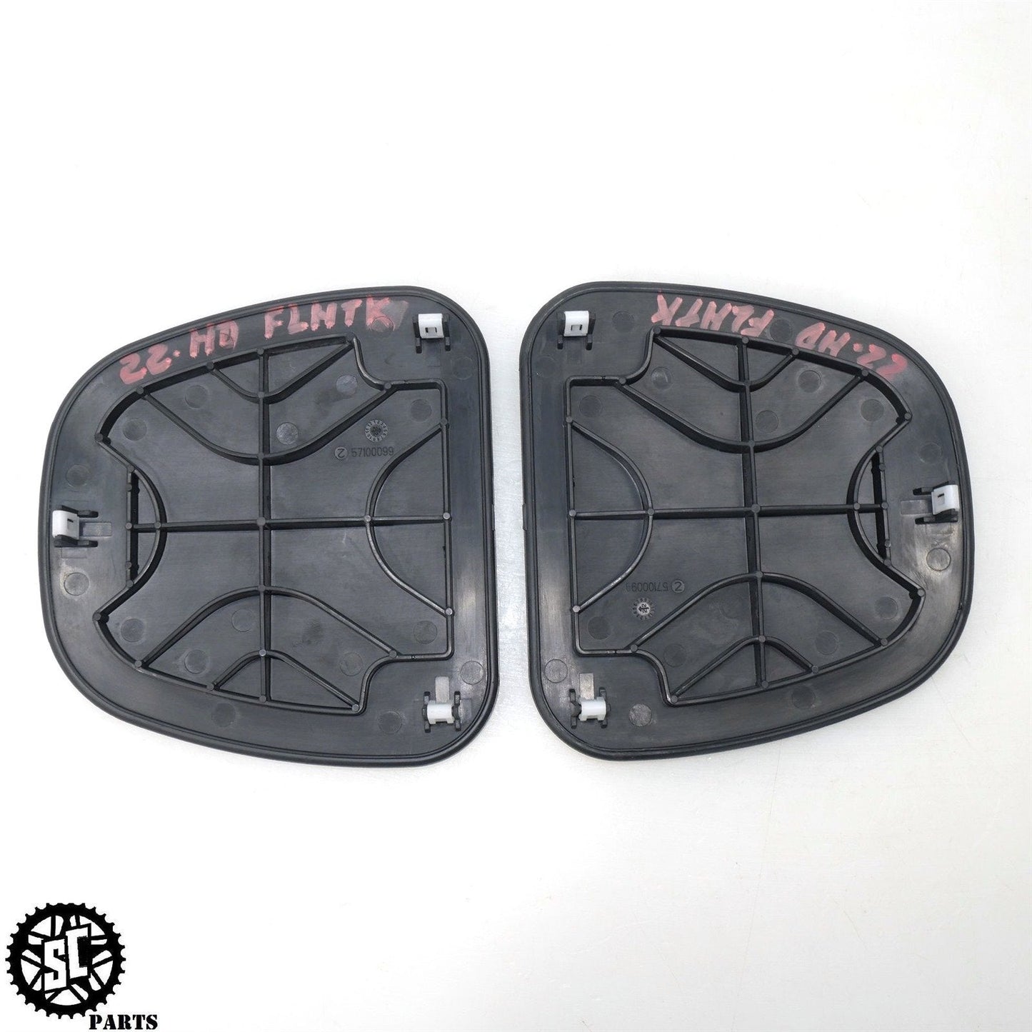 2022 HARLEY DAVIDSON ULTRA LIMITED LOWER LEG FAIRING LID COVER 57100099 HD36