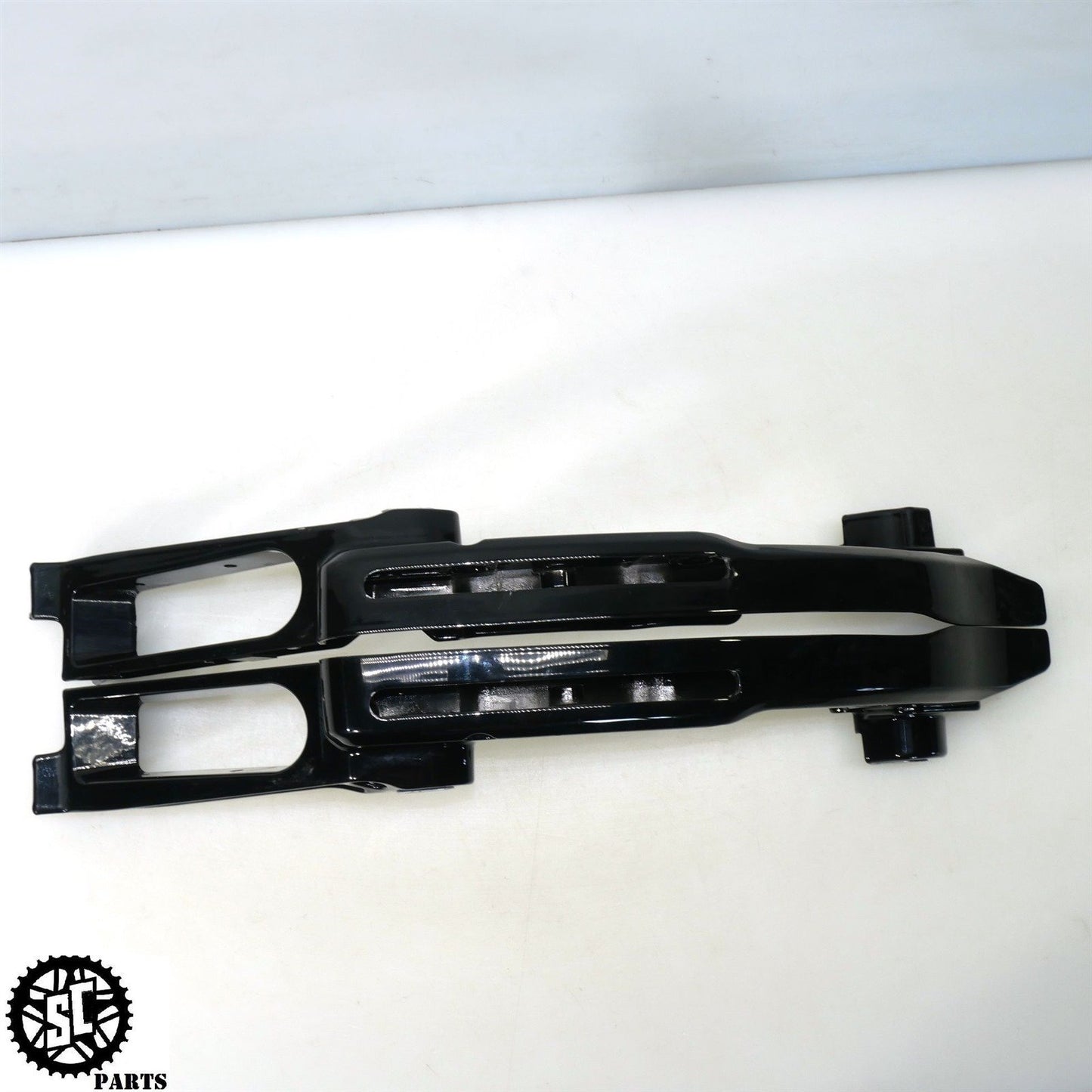 2022 HARLEY DAVIDSON ULTRA LIMITED REAR FENDER SUPPORT STRUT HD36
