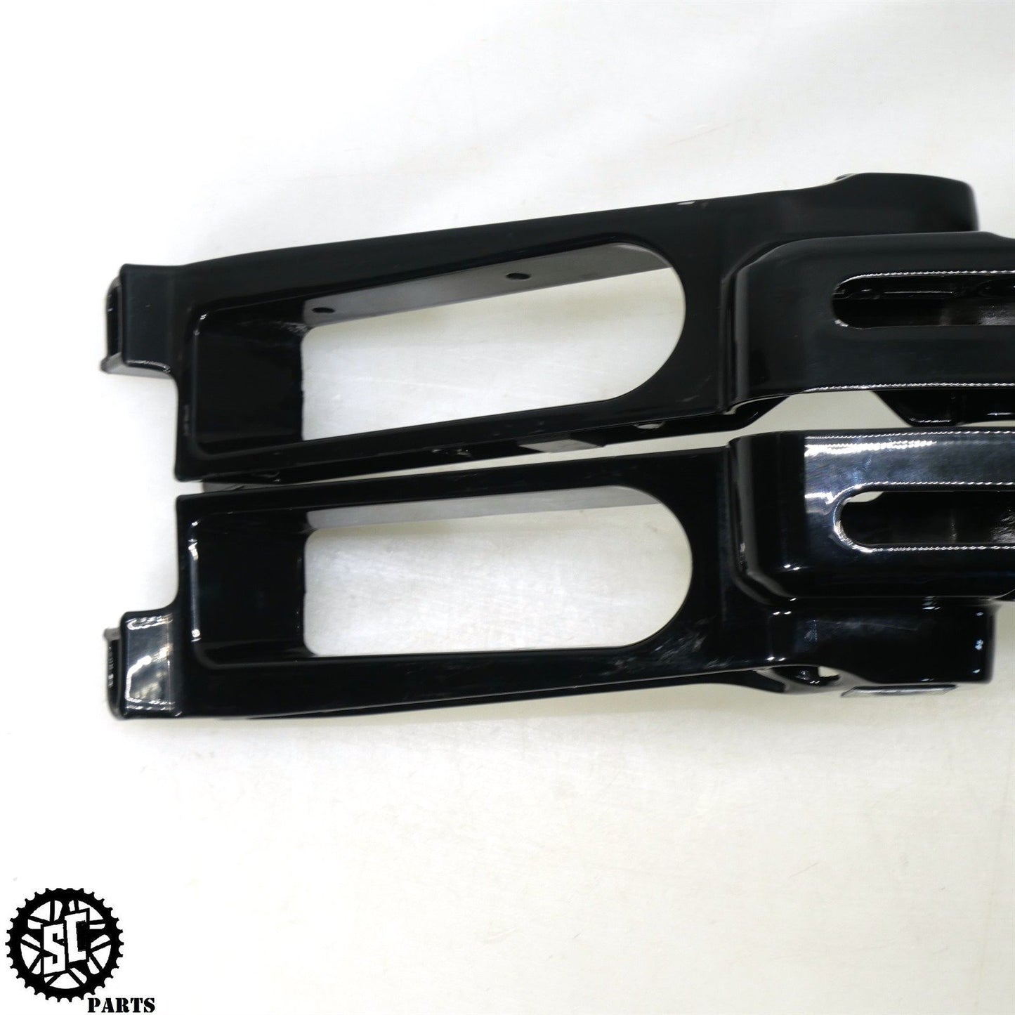 2022 HARLEY DAVIDSON ULTRA LIMITED REAR FENDER SUPPORT STRUT HD36