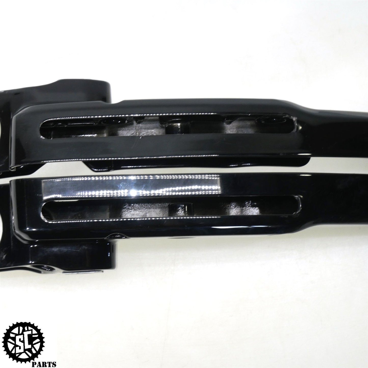 2022 HARLEY DAVIDSON ULTRA LIMITED REAR FENDER SUPPORT STRUT HD36
