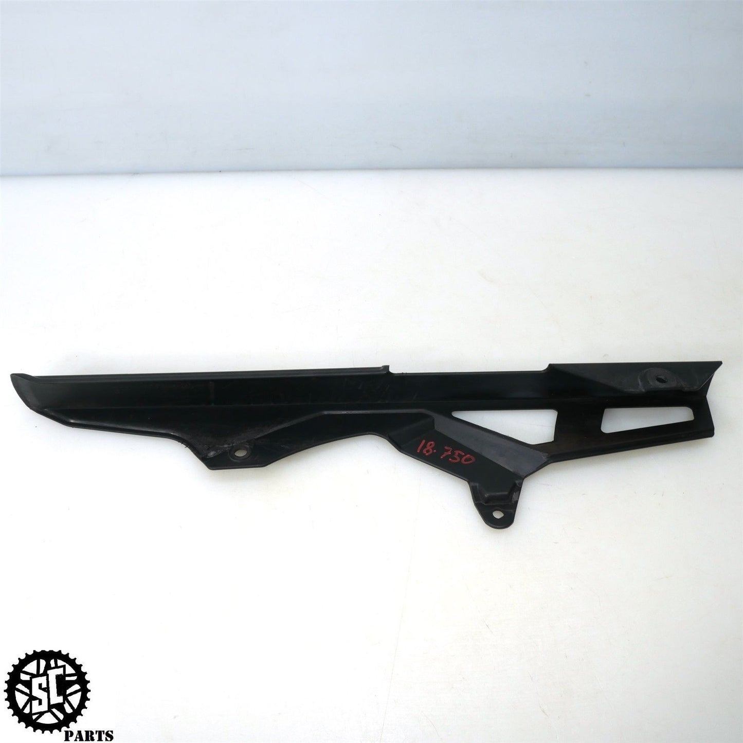 2018 SUZUKI GSXR 600 750 CHAIN GUARD COVER 61311-14J00 S76
