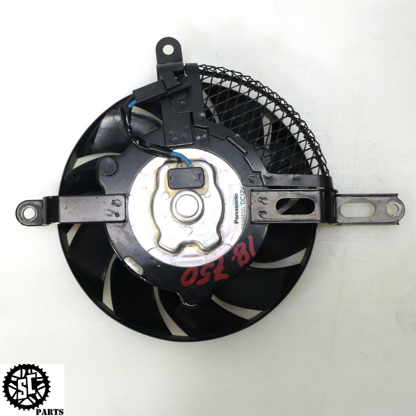 2018 SUZUKI GSXR 600 750 RADIATOR FAN 17800-14J00 S76