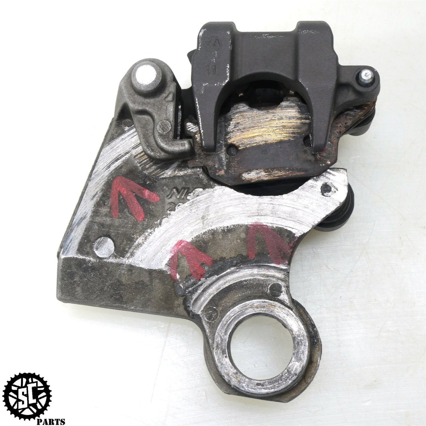 2007 06 07 YAMAHA YZF R6 REAR BRAKE CALIPER BRACKET Y25