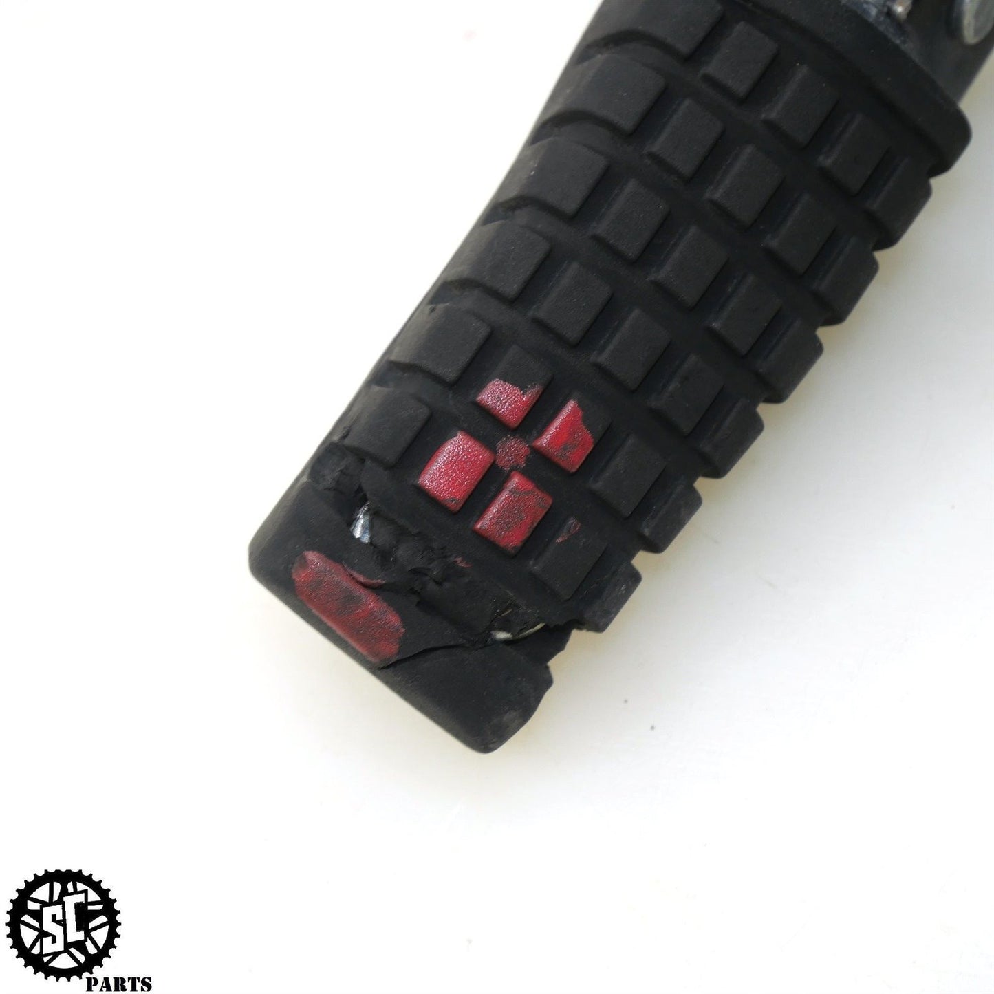2012 KAWASAKI KLR 650 KL LEFT RIGHT REAR PASSENGER FOOT PEG K50