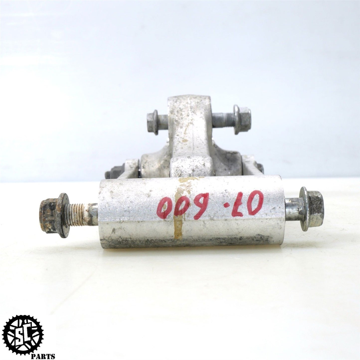 2007 SUZUKI GSXR 600 REAR SHOCK SUSPENSION LINKAGE S44