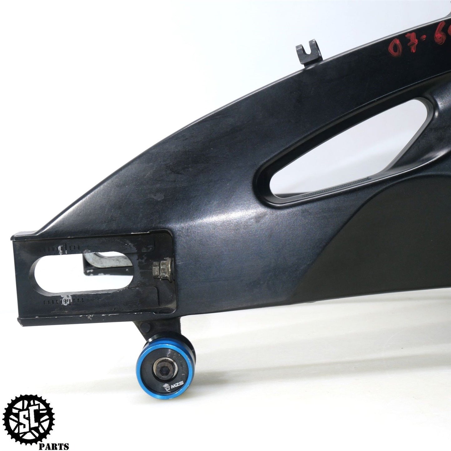 2007 SUZUKI GSXR 600 REAR SWING ARM S44