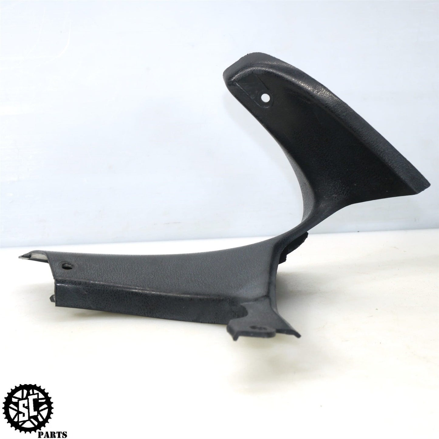 2001-2007 SUZUKI HAYABUSA INNER DASH FAIRING S28