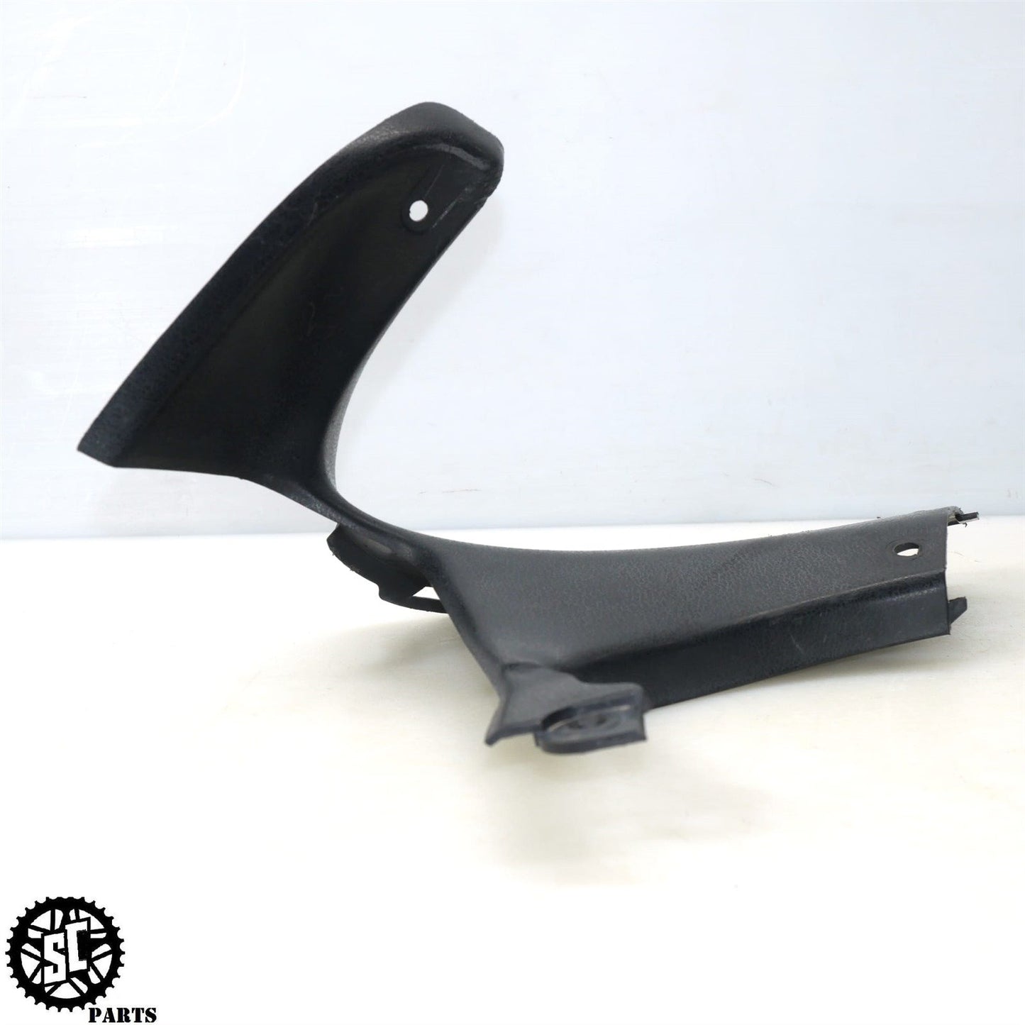 2001-2007 SUZUKI HAYABUSA INNER DASH FAIRING S28