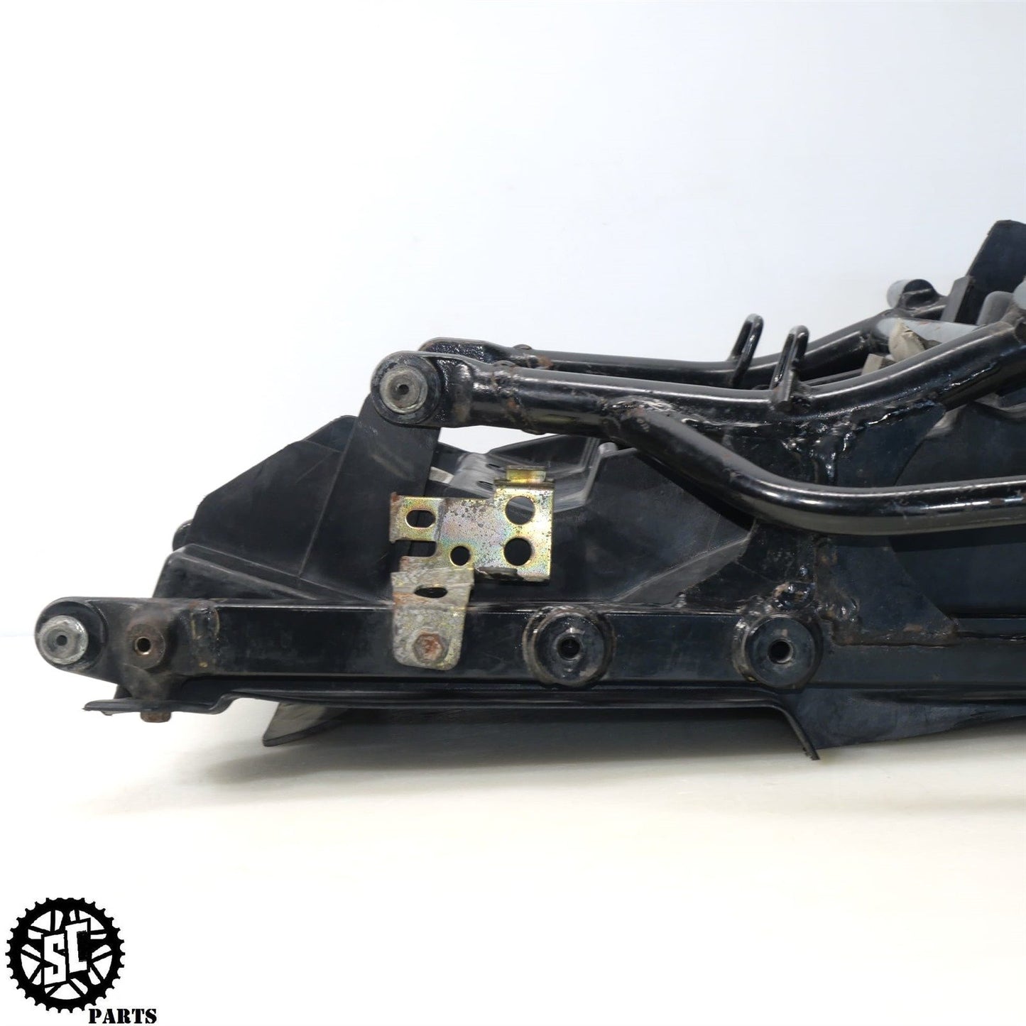 2001-2007 SUZUKI HAYABUSA BATTERY TRAY S28