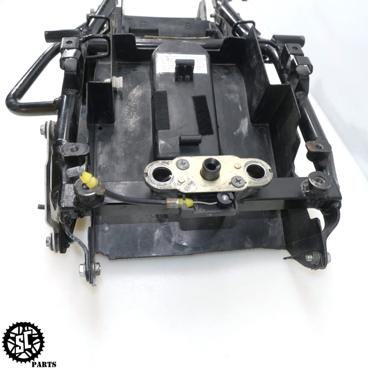 2001-2007 SUZUKI HAYABUSA BATTERY TRAY S28