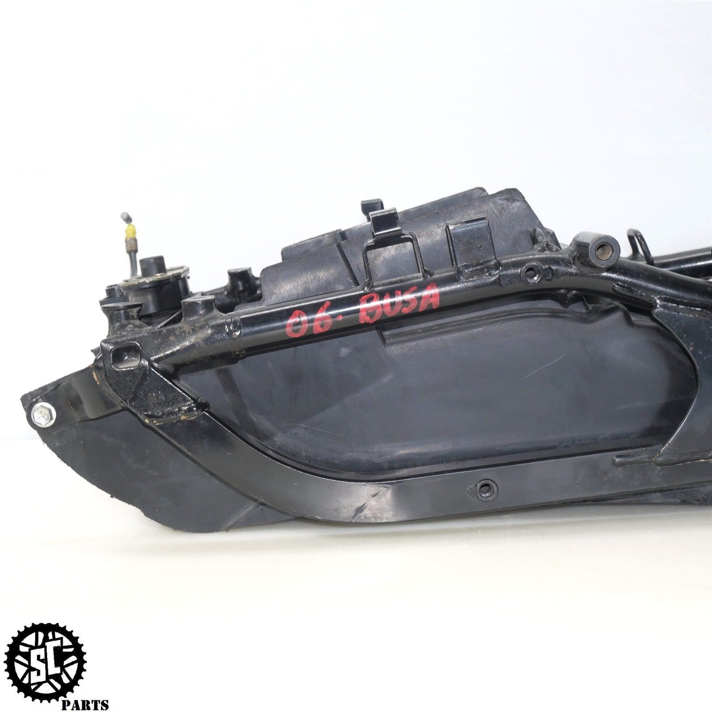 2001-2007 SUZUKI HAYABUSA BATTERY TRAY S28