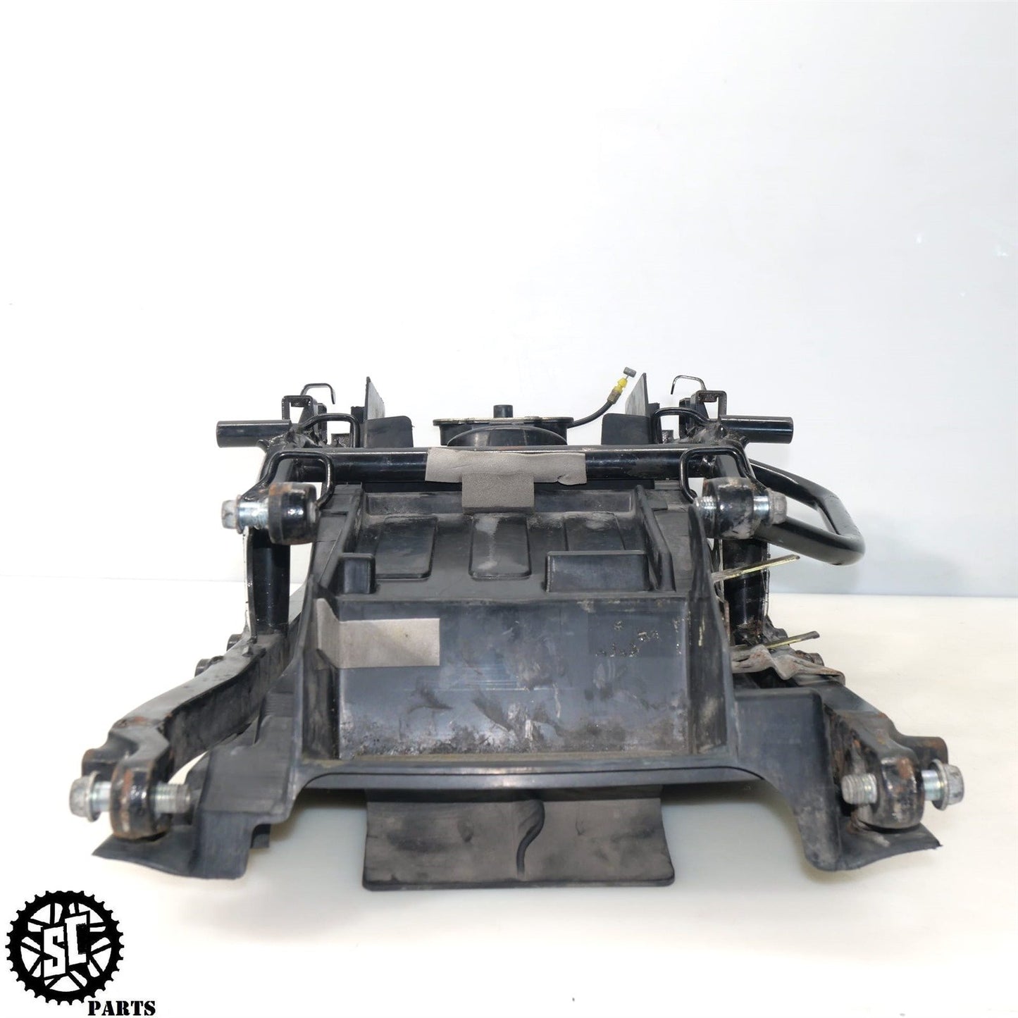 2001-2007 SUZUKI HAYABUSA BATTERY TRAY S28
