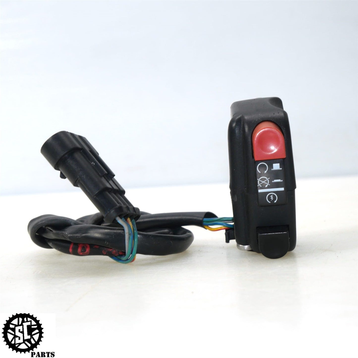 2018 APRILIA TUONO V4 1100 RIGHT CONTROL START KILL SWITCH B045021 A09