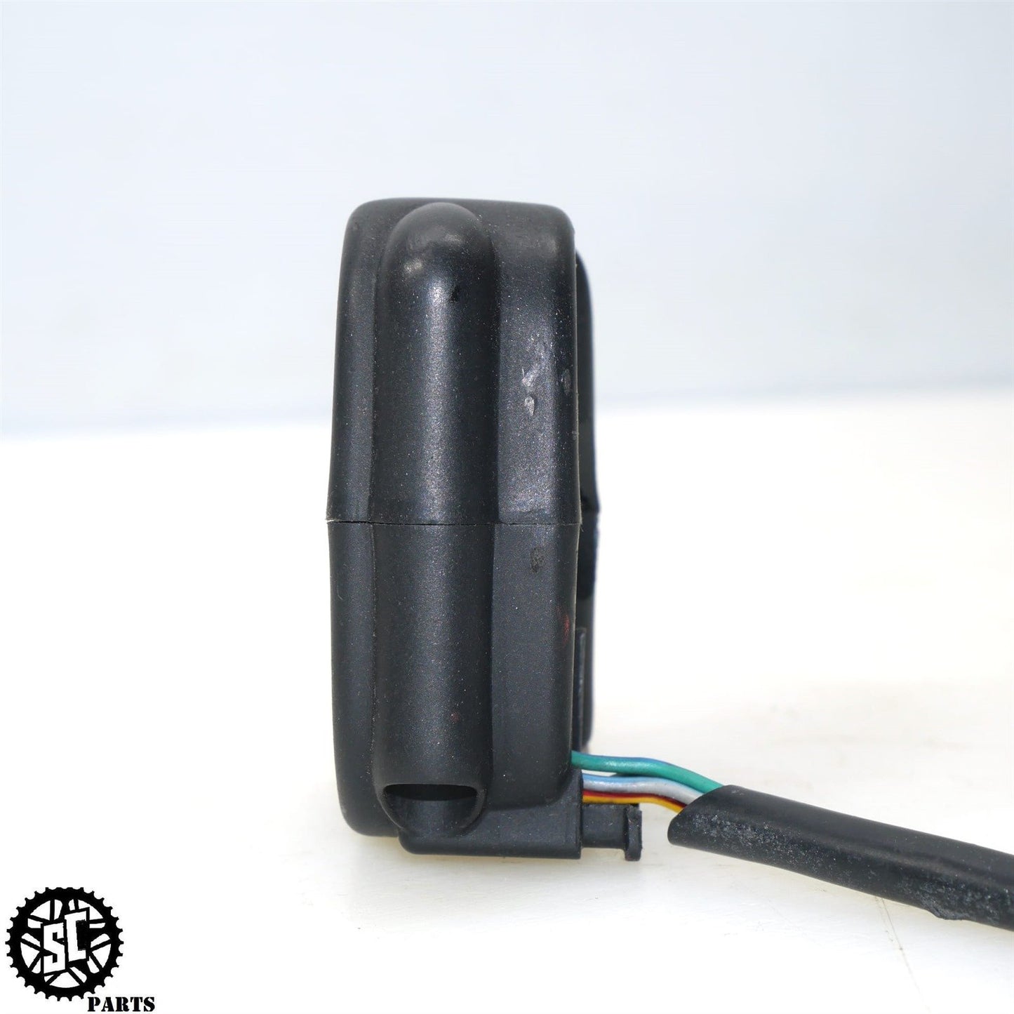 2018 APRILIA TUONO V4 1100 RIGHT CONTROL START KILL SWITCH B045021 A09